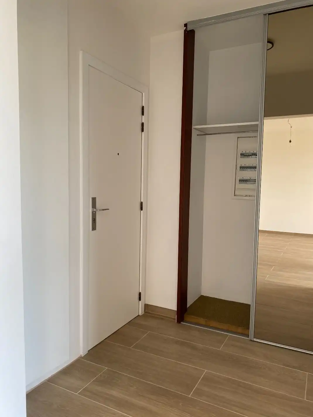 Appartement in centrum Wemmel met 2 slaapkamers en garagebox foto 2