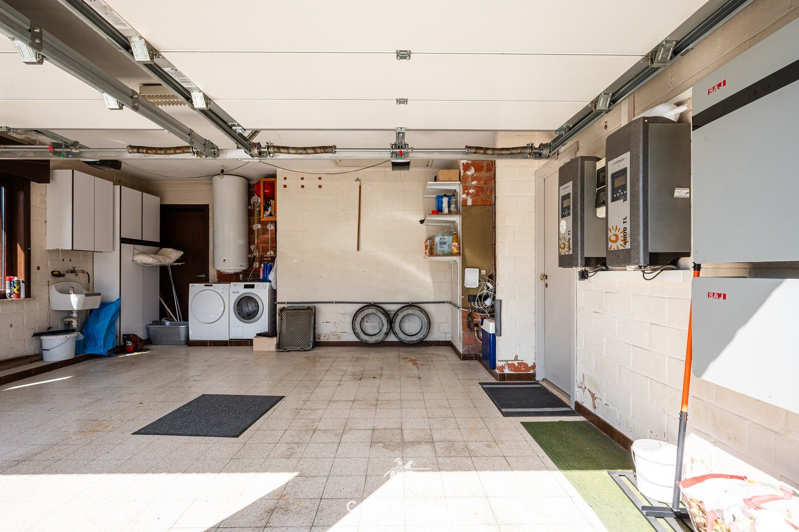 Instapklare bungalow met potentieel op prachtig perceel te koop foto 15