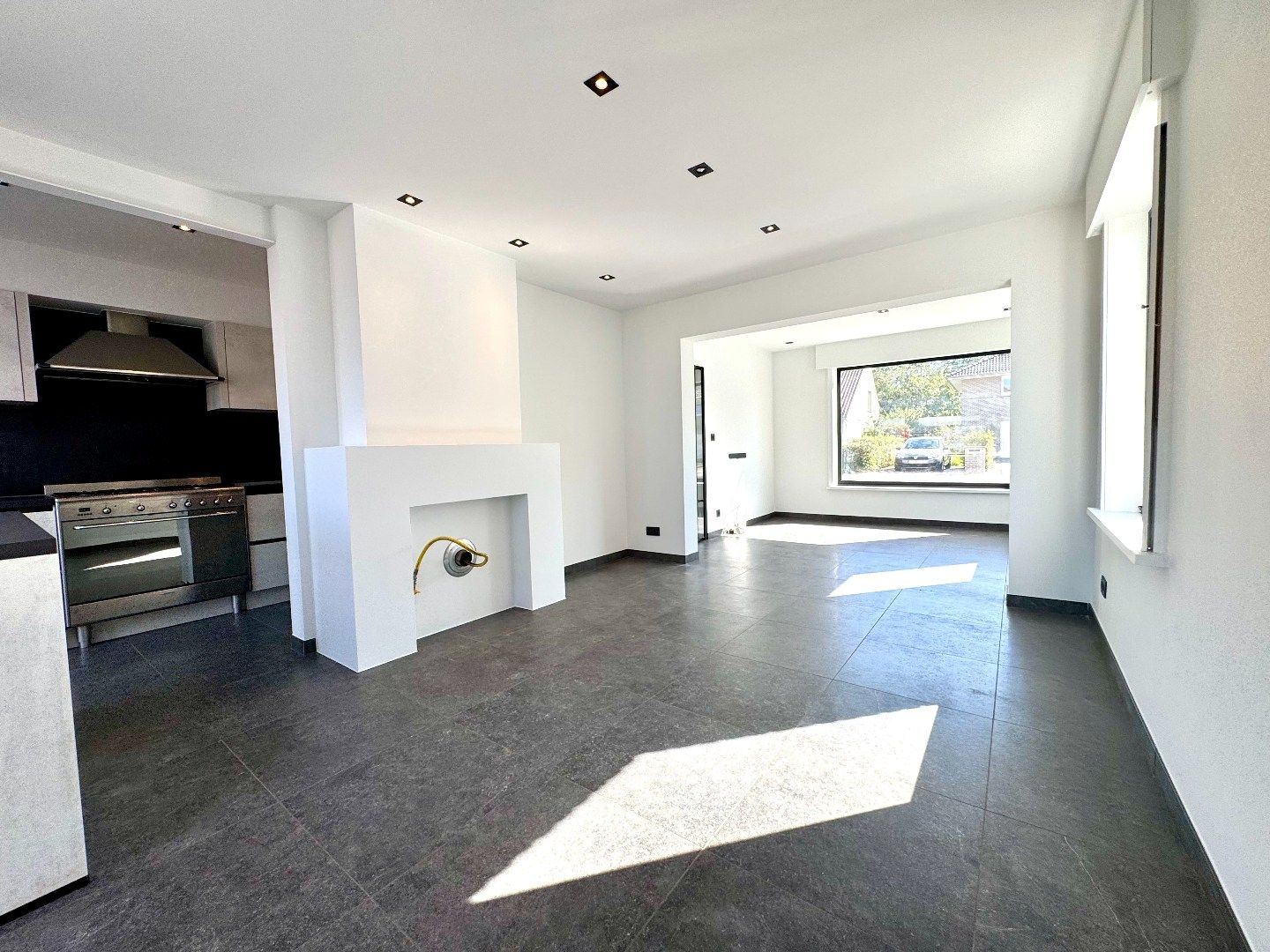 GERENOVEERDE WONING MET 3 SLPKS, TUIN EN GARAGE foto 11