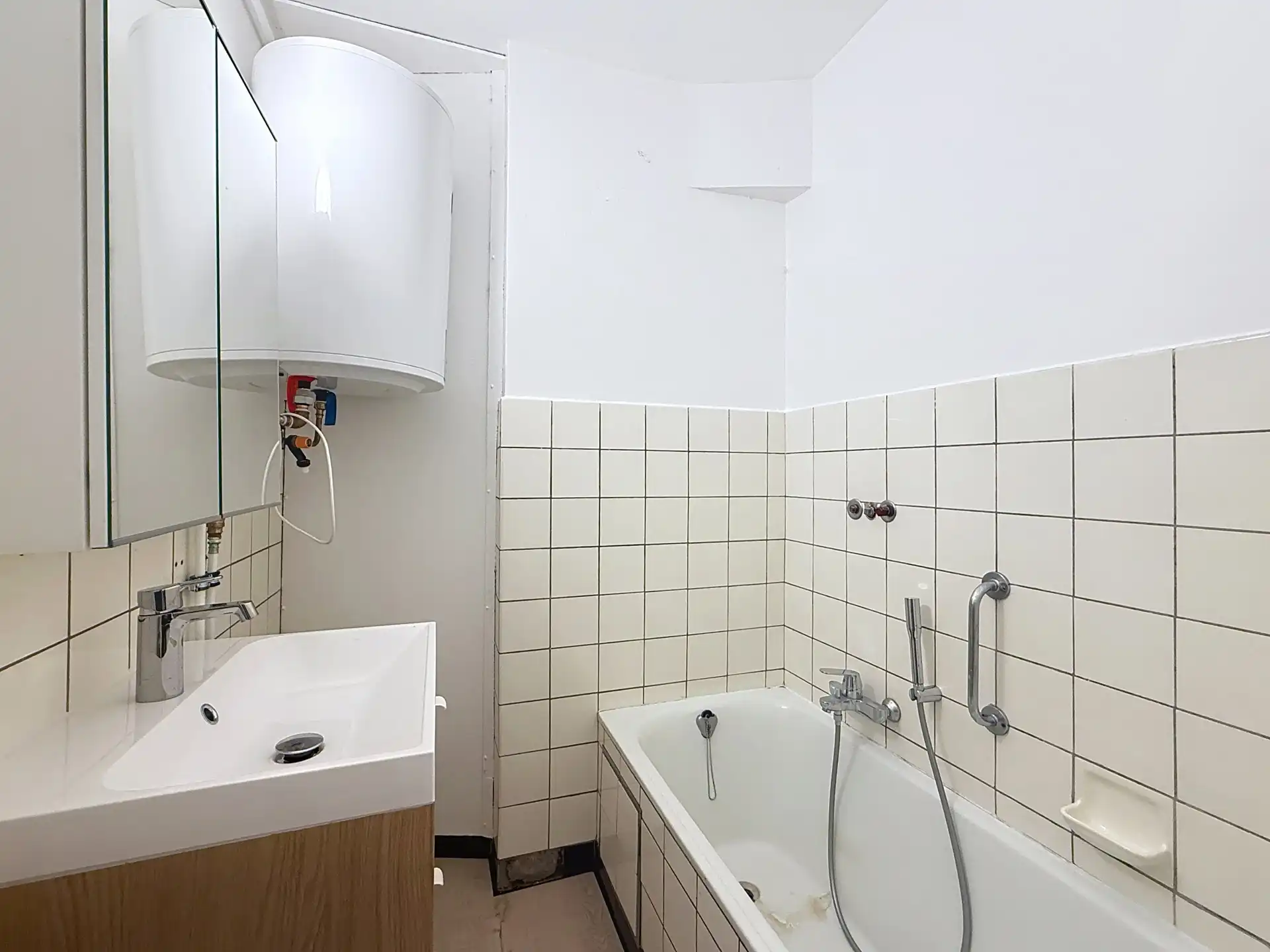 Appartement met 1 slaapkamer en balkon foto 3