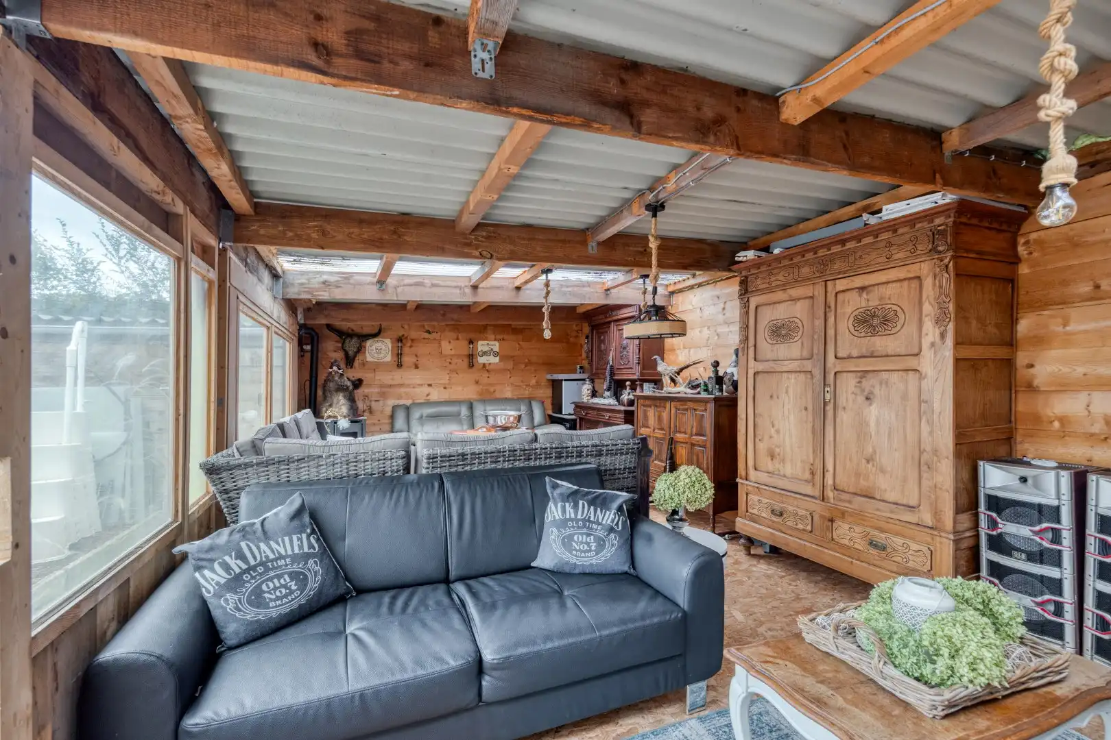 Ruime gezinswoning in rustige centrumligging foto 23