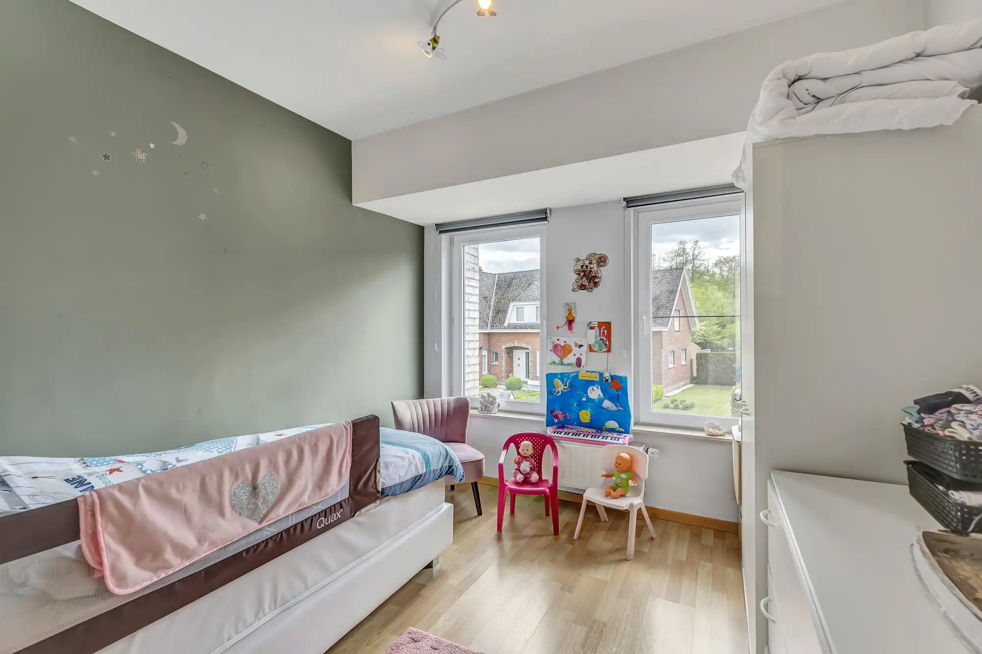 Instapklare woning met garage en tuin foto 14