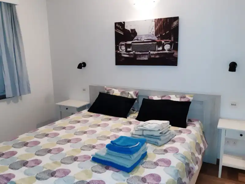 Mooi gerenoveerd 2-slaapkamer-appartement  met zeezicht. foto 25