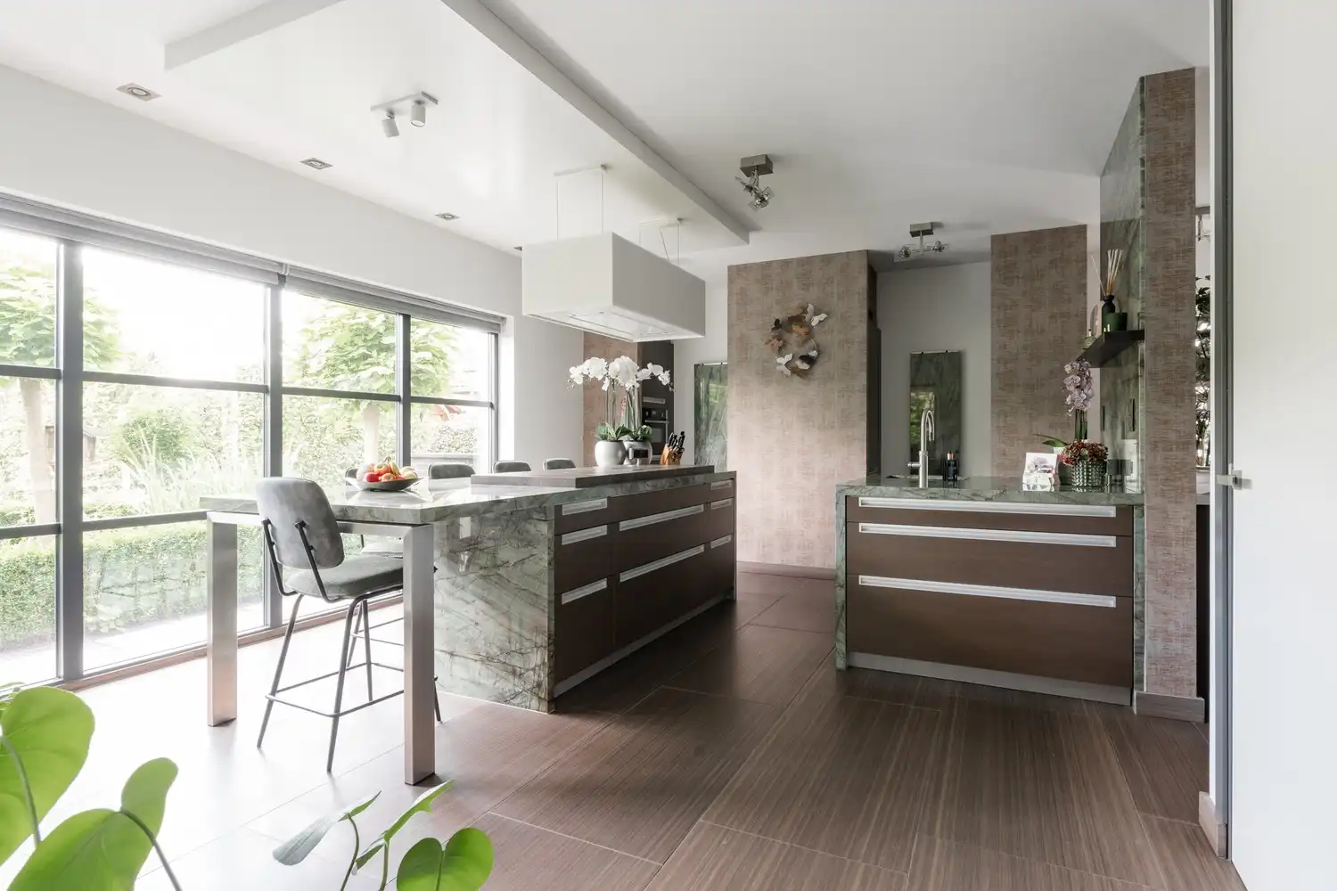 Luxe villa te koop in Neerpelt: moderne architectuur en ruimte in overvloed aan de Beukenlaan. Ideaal voor uw gezin! foto 8