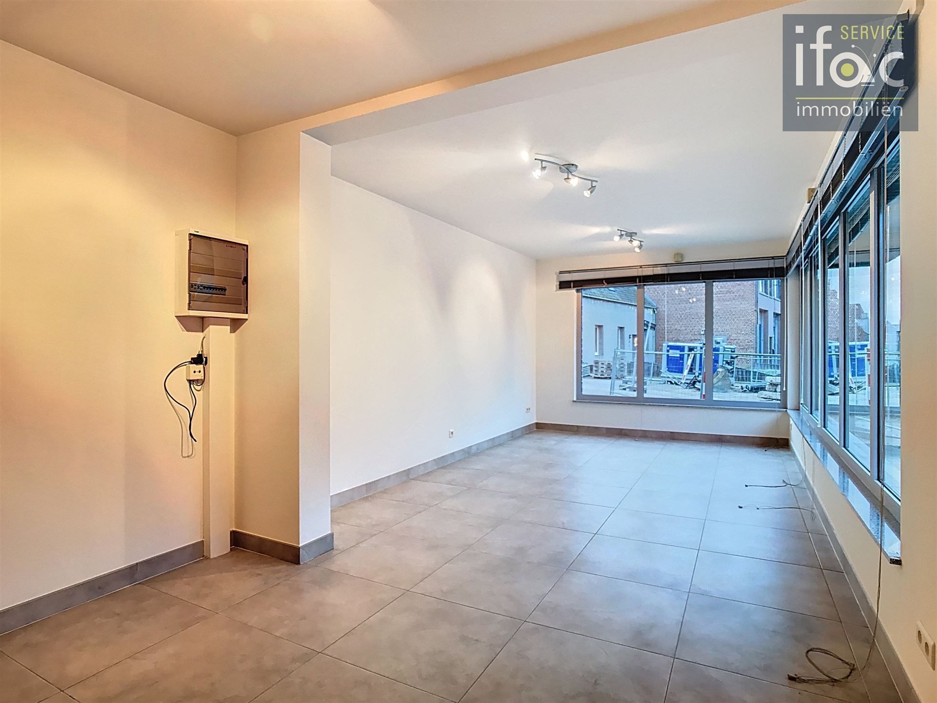 Kleine kantoorruimte te huur, ideaal voor vrije beroepen. foto 3