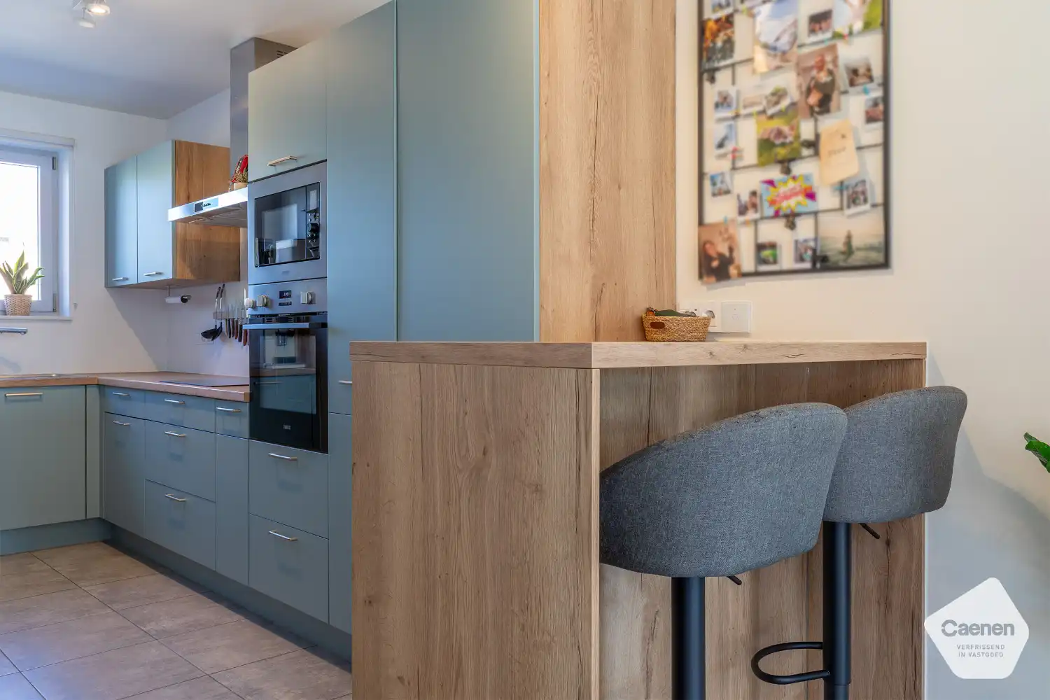 ENERGIEZUINIGE TIJDLOZE RECENTE WONING (BOUWJAAR 2021) MET 4 SLAAPKAMERS EN INPANDIGE GARAGE foto 4