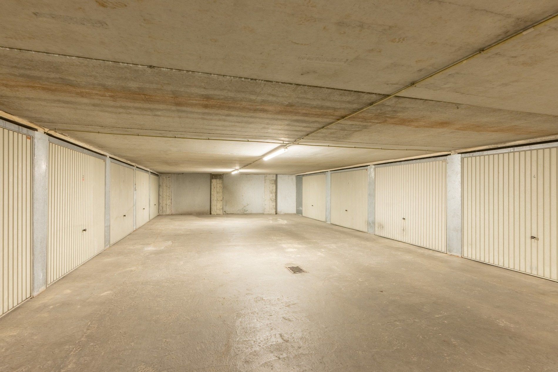 Garagebox vlakbij de Zeedijk te Duinbergen foto 3