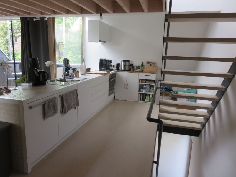 Eigentijds en lichtrijk duplexappartement foto 7