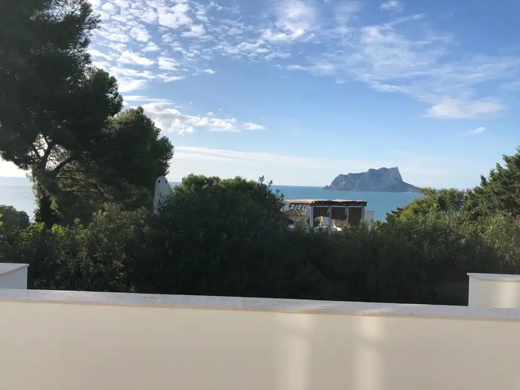 Prachtig gerenoveerde villa op toplocatie in Moraira foto 2