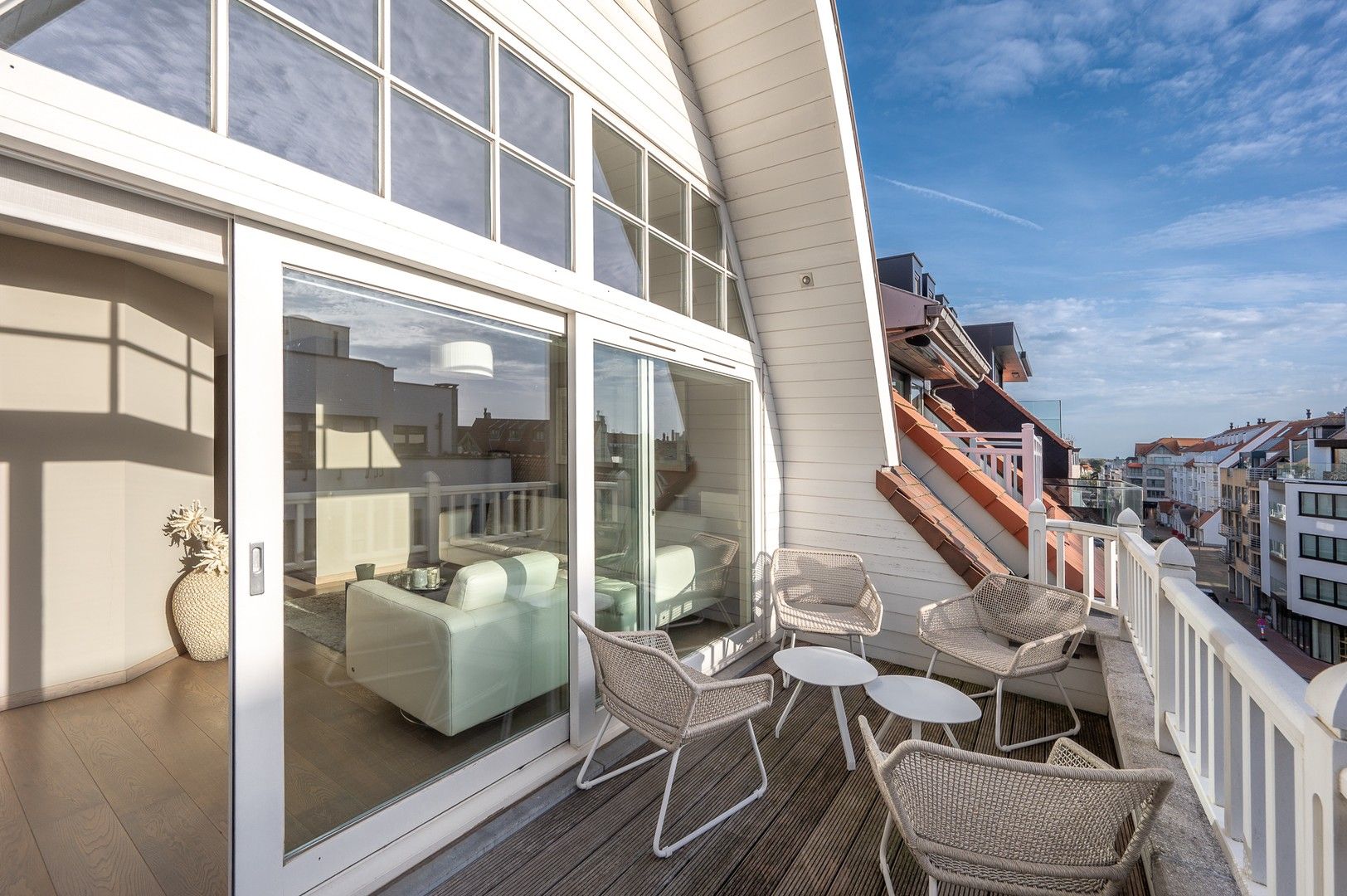 Subliem appartement met mooi zonneterras op wandelafstand van de winkels en het strand. foto 6