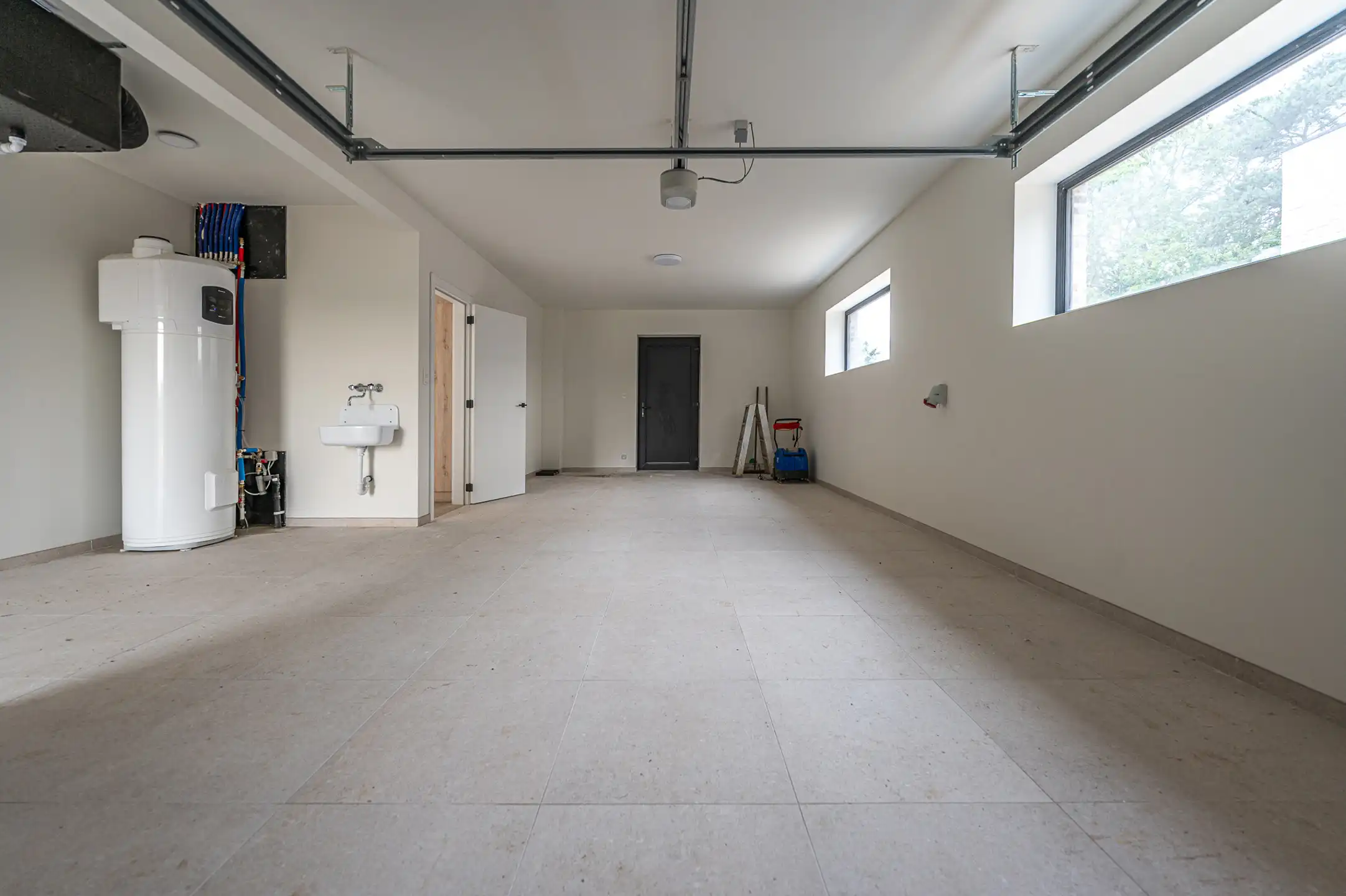 Hedendaagse villa met landelijke charme op 16 are perceel foto 14