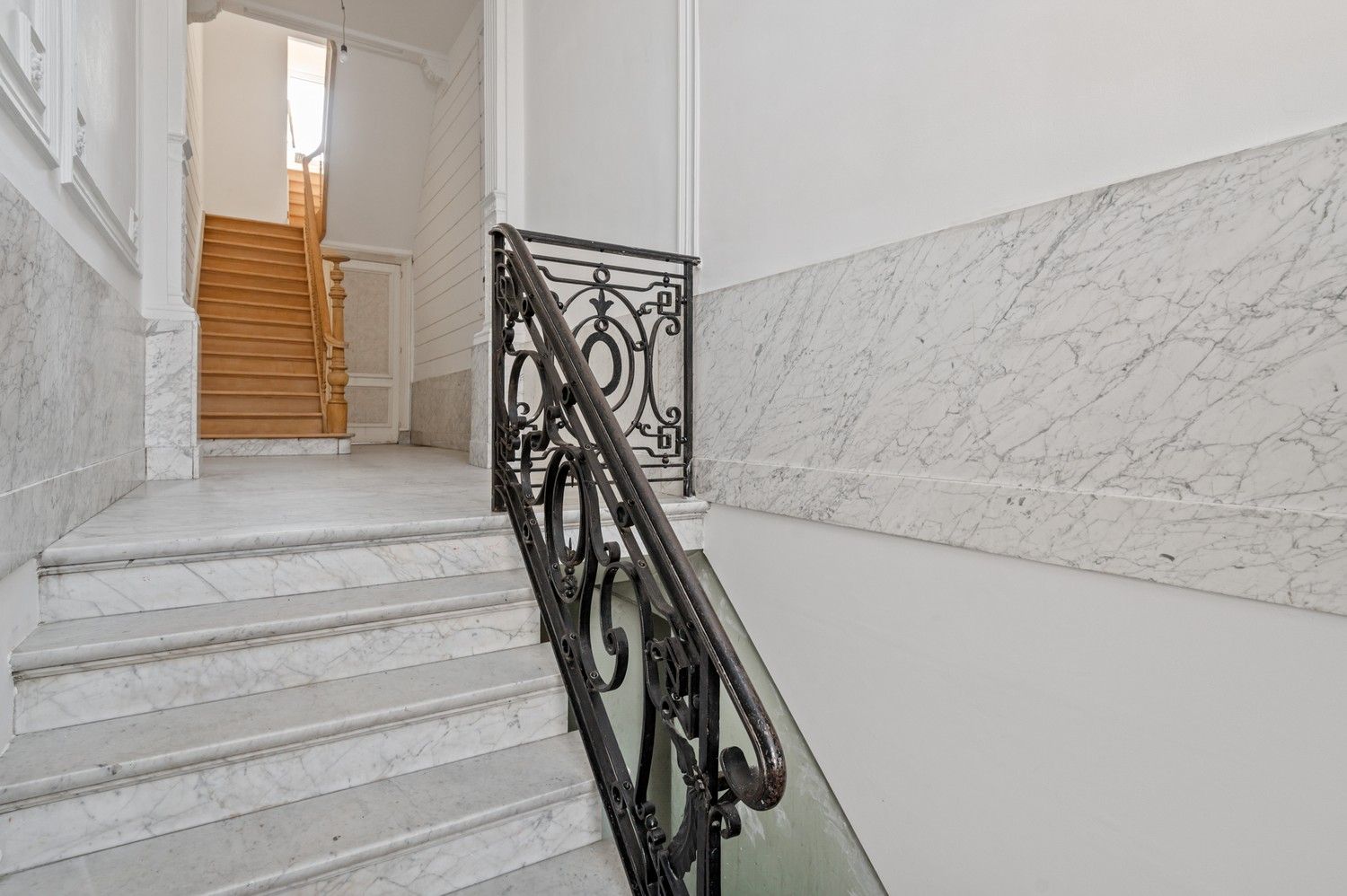 Ruime kangoeroewoning met 6 SLPKS een groot magazijn in Mortsel! foto 10