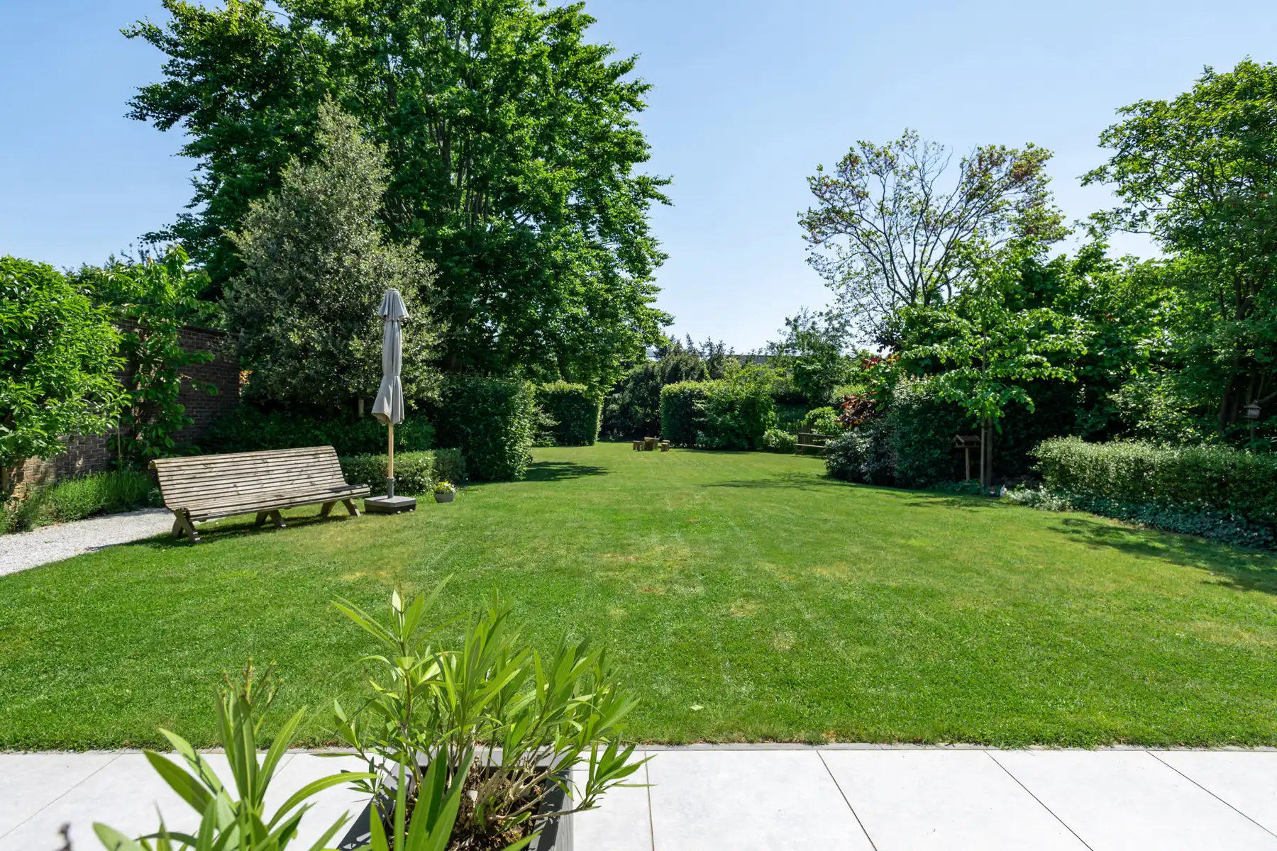 Ruime villa met praktijkruimte in rustige doodlopende straat. foto 18