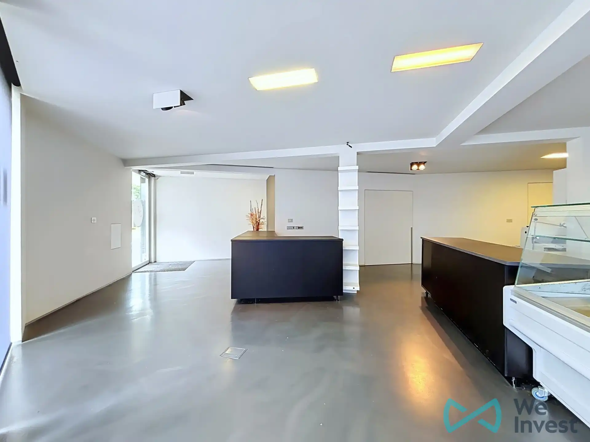 Handelspand van 95 m² op uitstekende commerciële ligging! foto 4