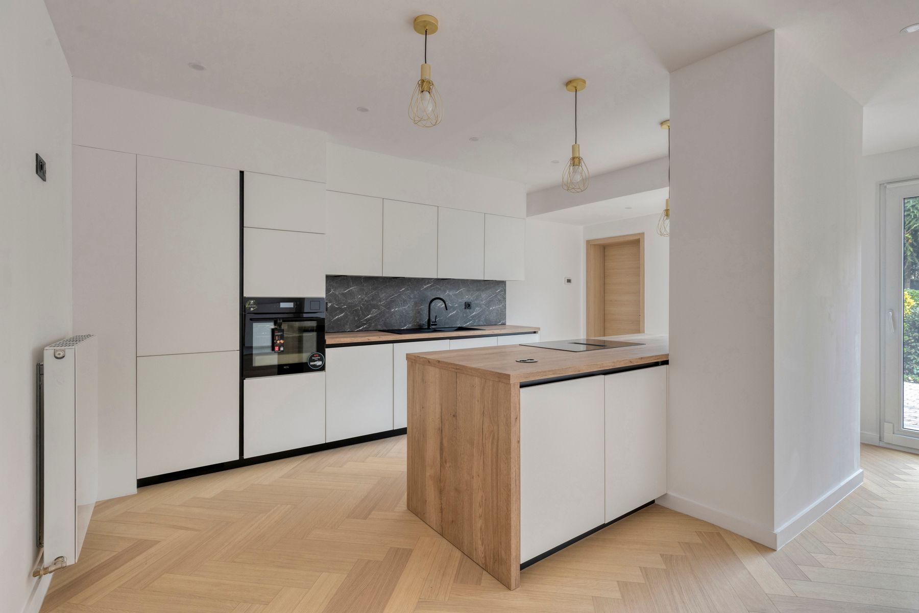 Gerenoveerde (2025) stadswoning met tuin foto 8