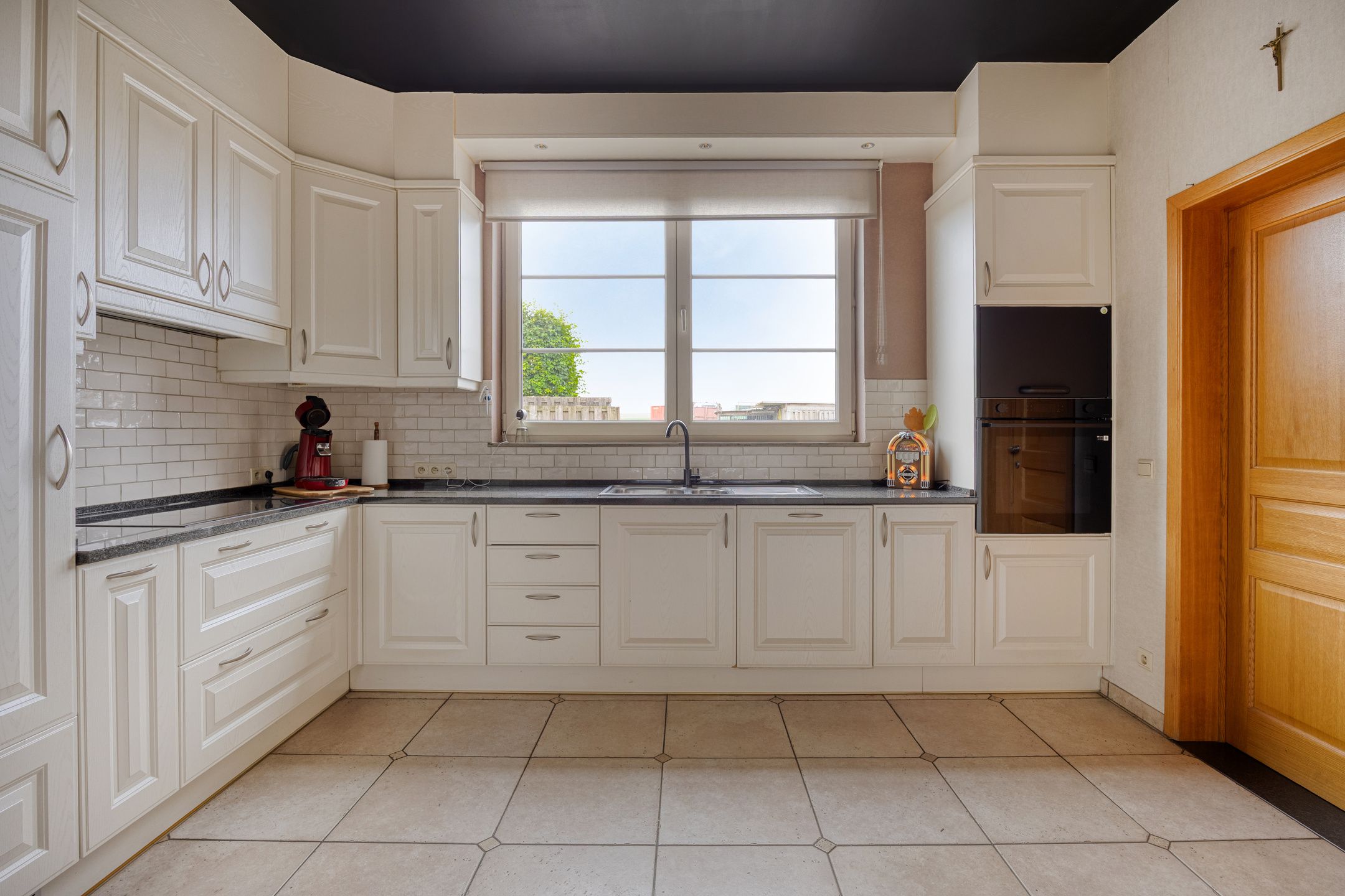 Ruime woning op perceel met uitzicht foto 9