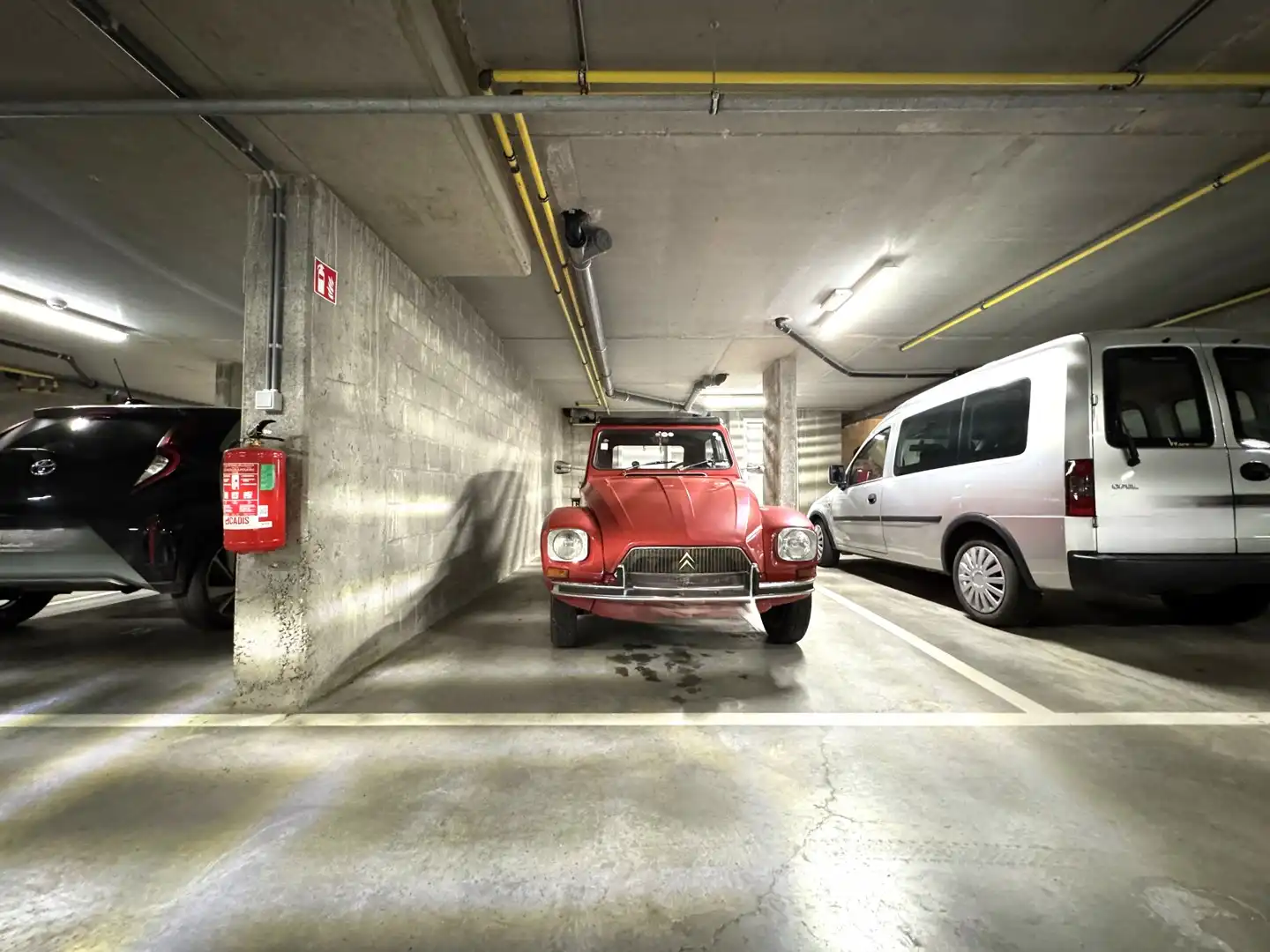 Ruim appartement met 2 slaapkamers en staanplaats te huur! foto 15