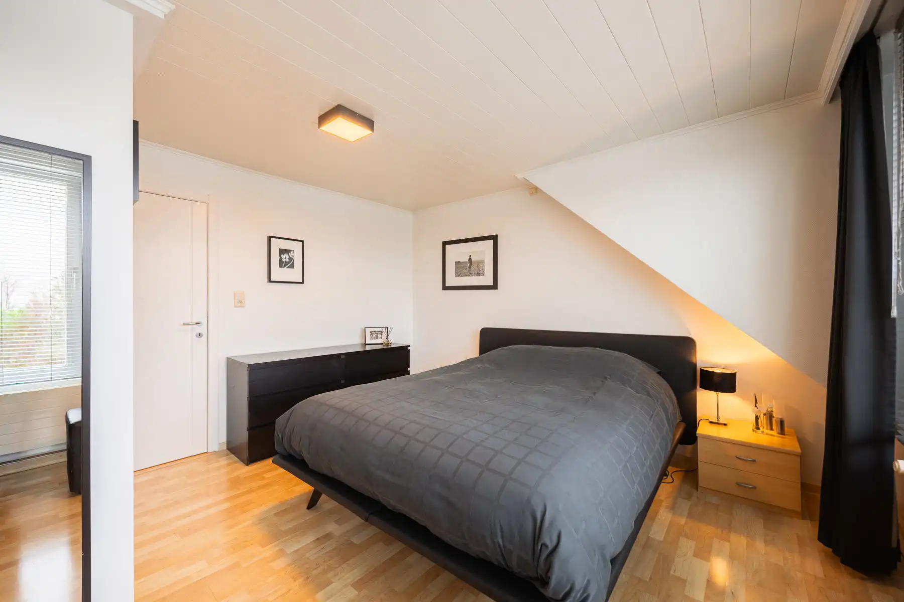 Ruime woning op centrale ligging met topafwerking foto 21