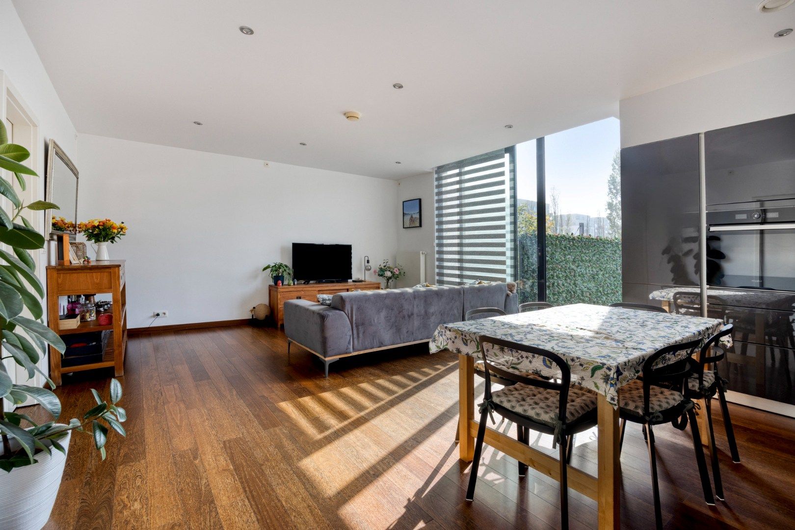 Appartement 2 slpk met groot terras en veel lichtinval foto 3