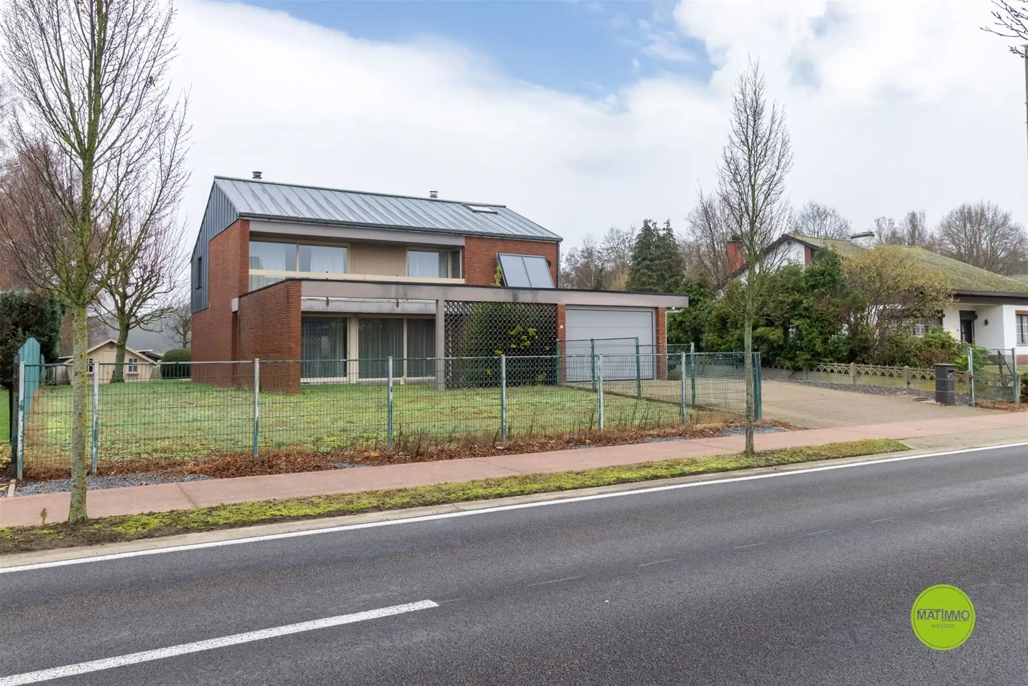 Open bebouwing op royaal perceel met vrij uitzicht foto 2