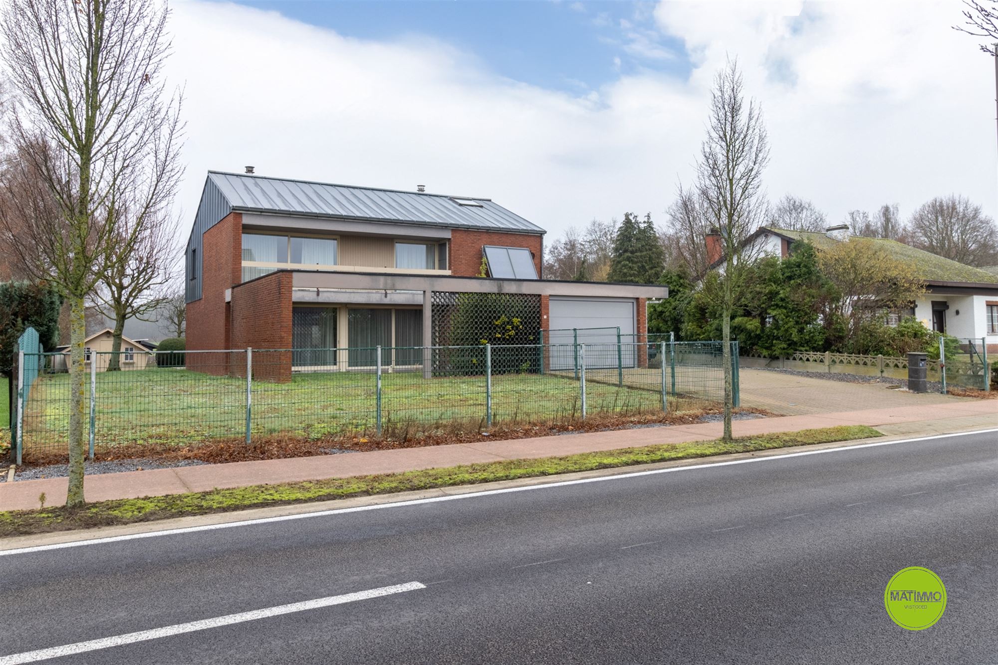 Open bebouwing op royaal perceel met vrij uitzicht foto 2