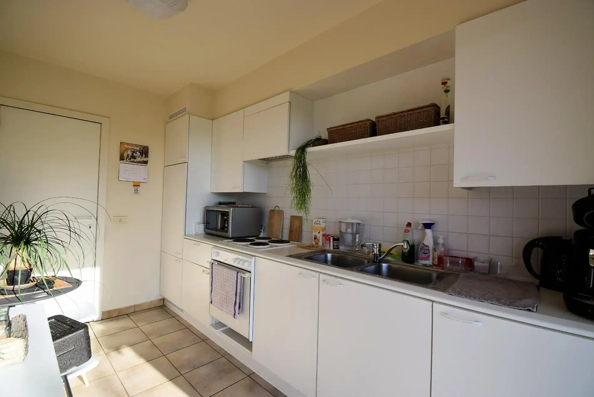 CENTRAAL GELEGEN APPARTEMENT MET TERRAS, GARAGE EN TUINZICHT foto 2