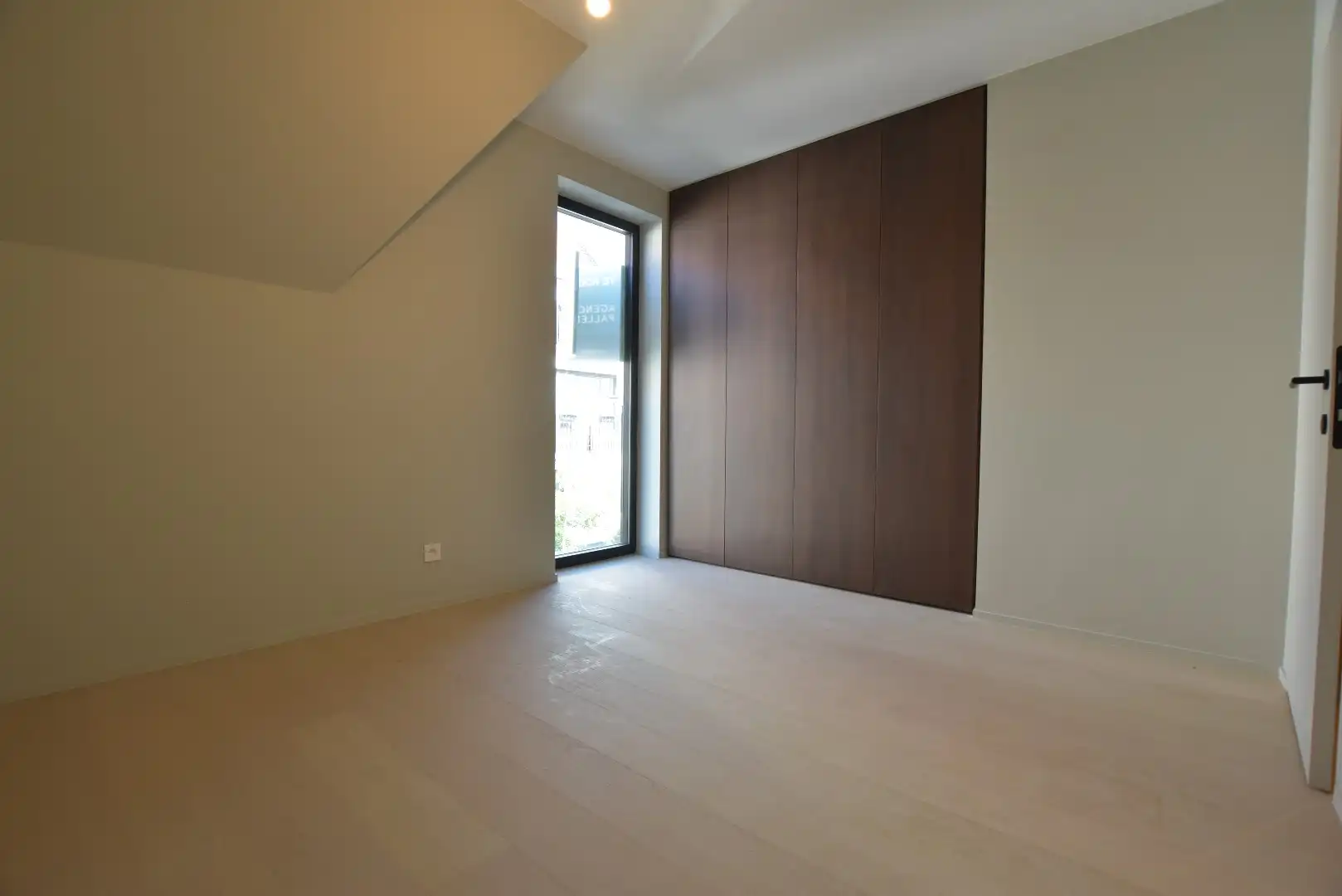 Nieuwbouwwoning rustig gelegen aan Duinenwater foto 12