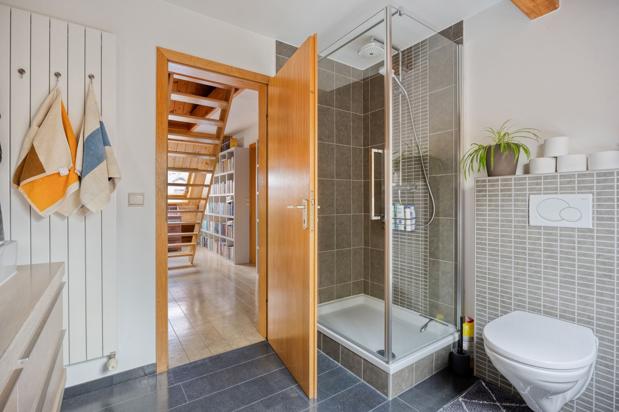 Energiezuinige woning met 5 slaapkamers & tuin op toplocatie foto 20