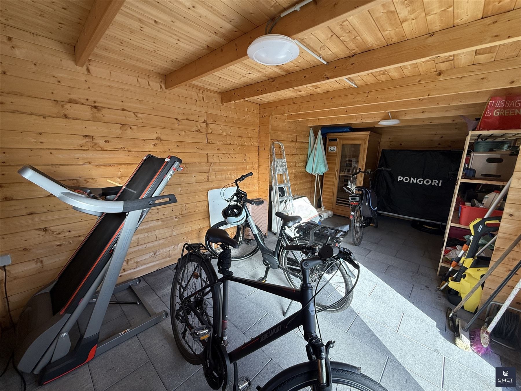 RUIME HOB MET (MOG.) 5 SLPKS EN APARTE GARAGE  foto 14