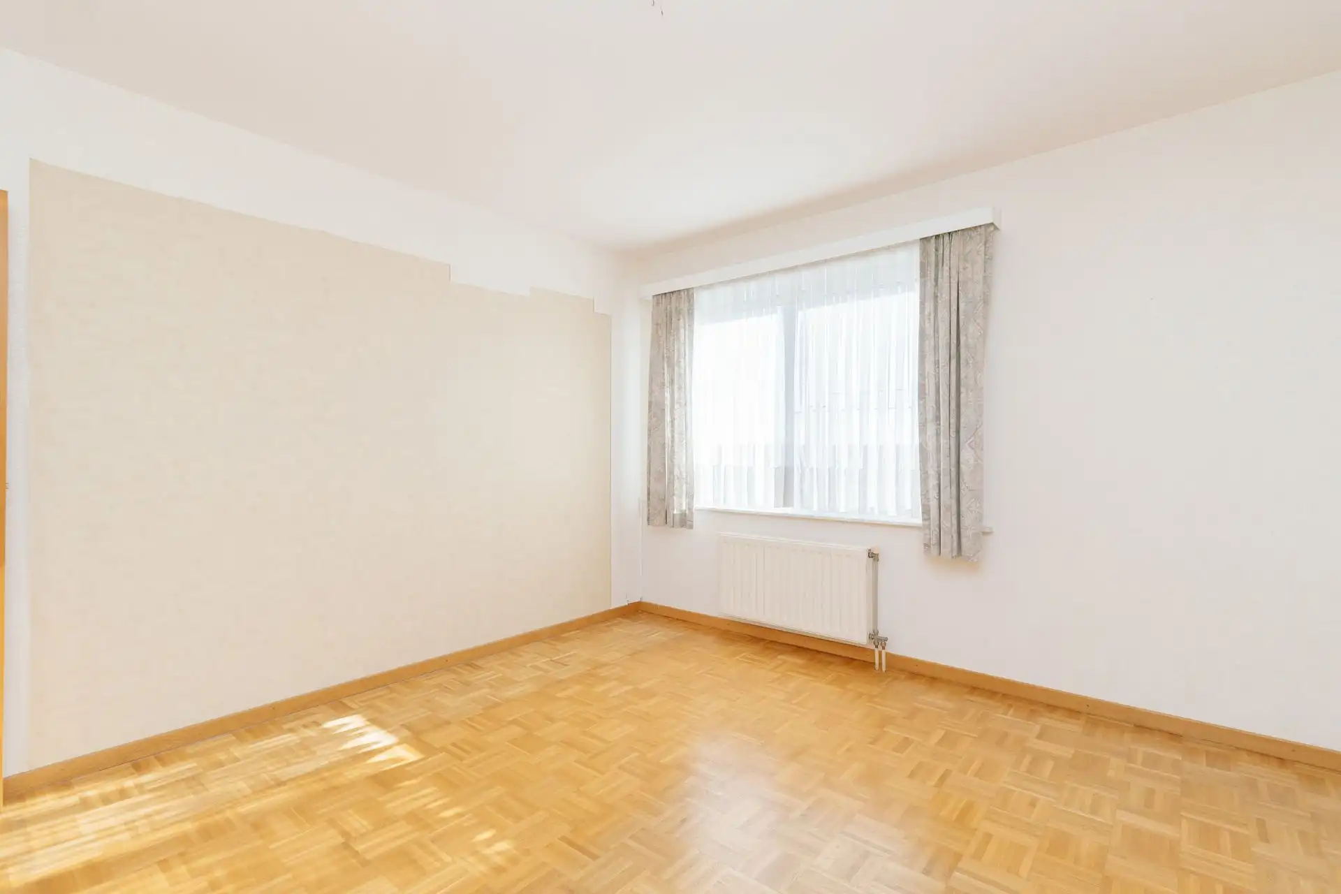 Lichtrijk twee slaapkamer appartement op gunstige locatie foto 10