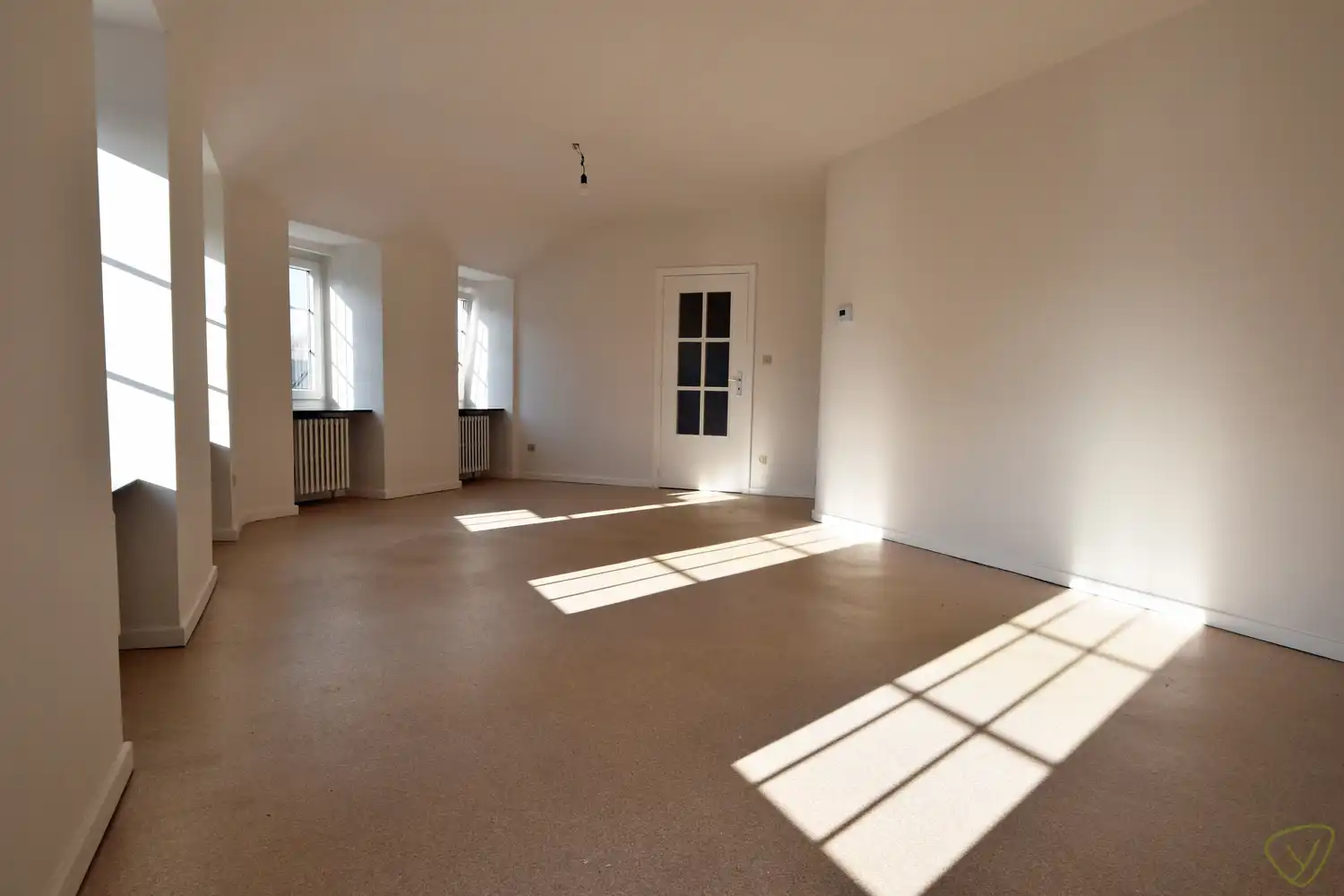 Ruim dakappartement te huur vlak bij het centrum van Eeklo foto 2