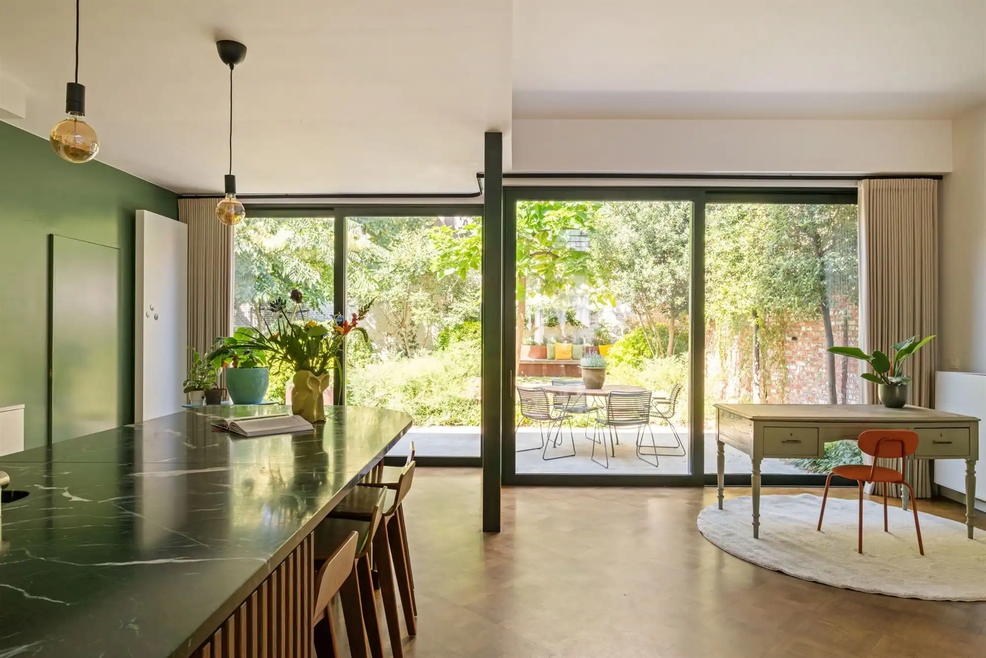 Statige neo-classicistische herenwoning met idyllische tuin foto 10