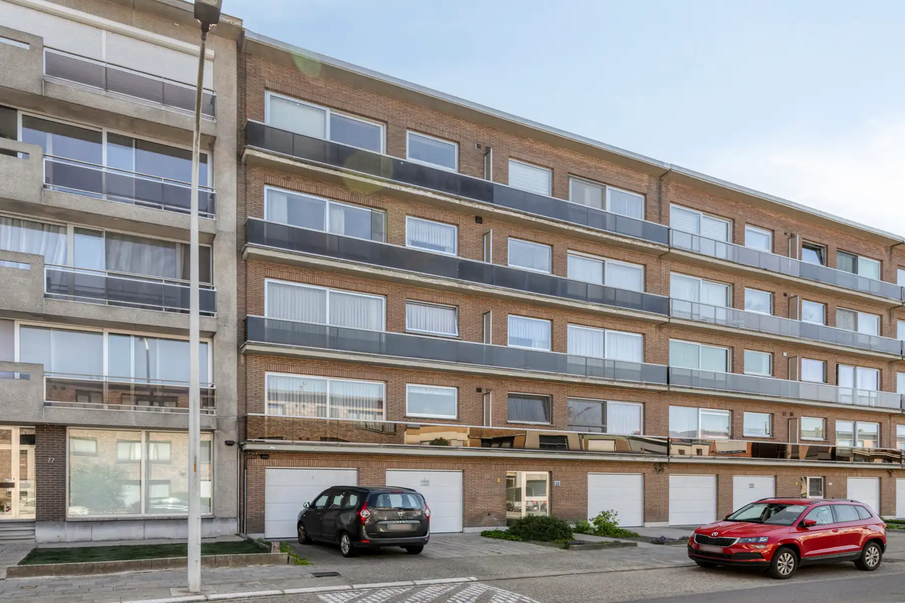 Ruim appartement met 2 slaapkamers en 2 terrassen. foto 20