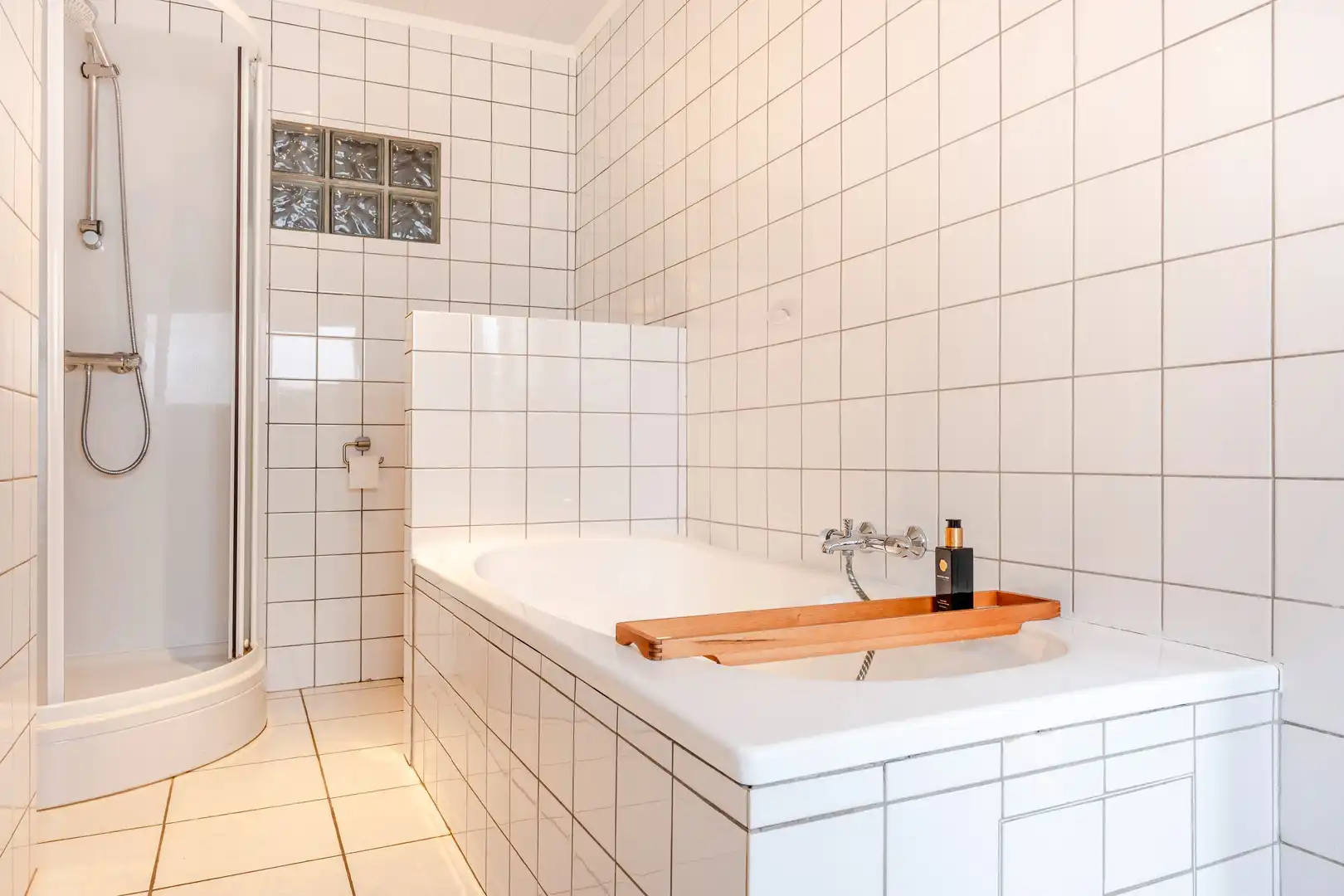 Instapklare woning met mooie tuin foto 22