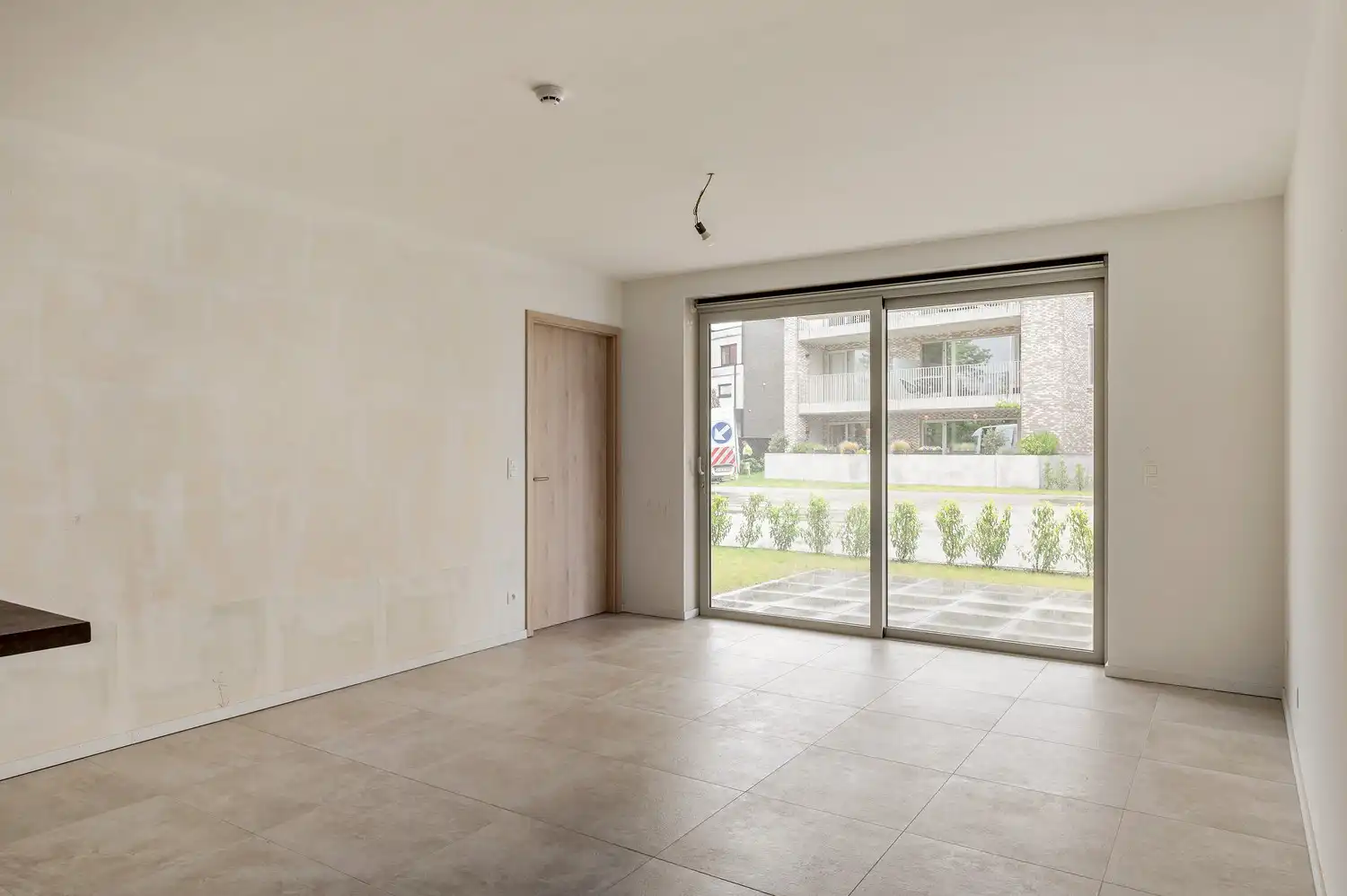 PRACHTIG 3 SLAAPKAMER APPARTEMENT MET ONDERGRONDSE AUTO-STAANPLAATS EN AANPALENDE BERGING foto 16