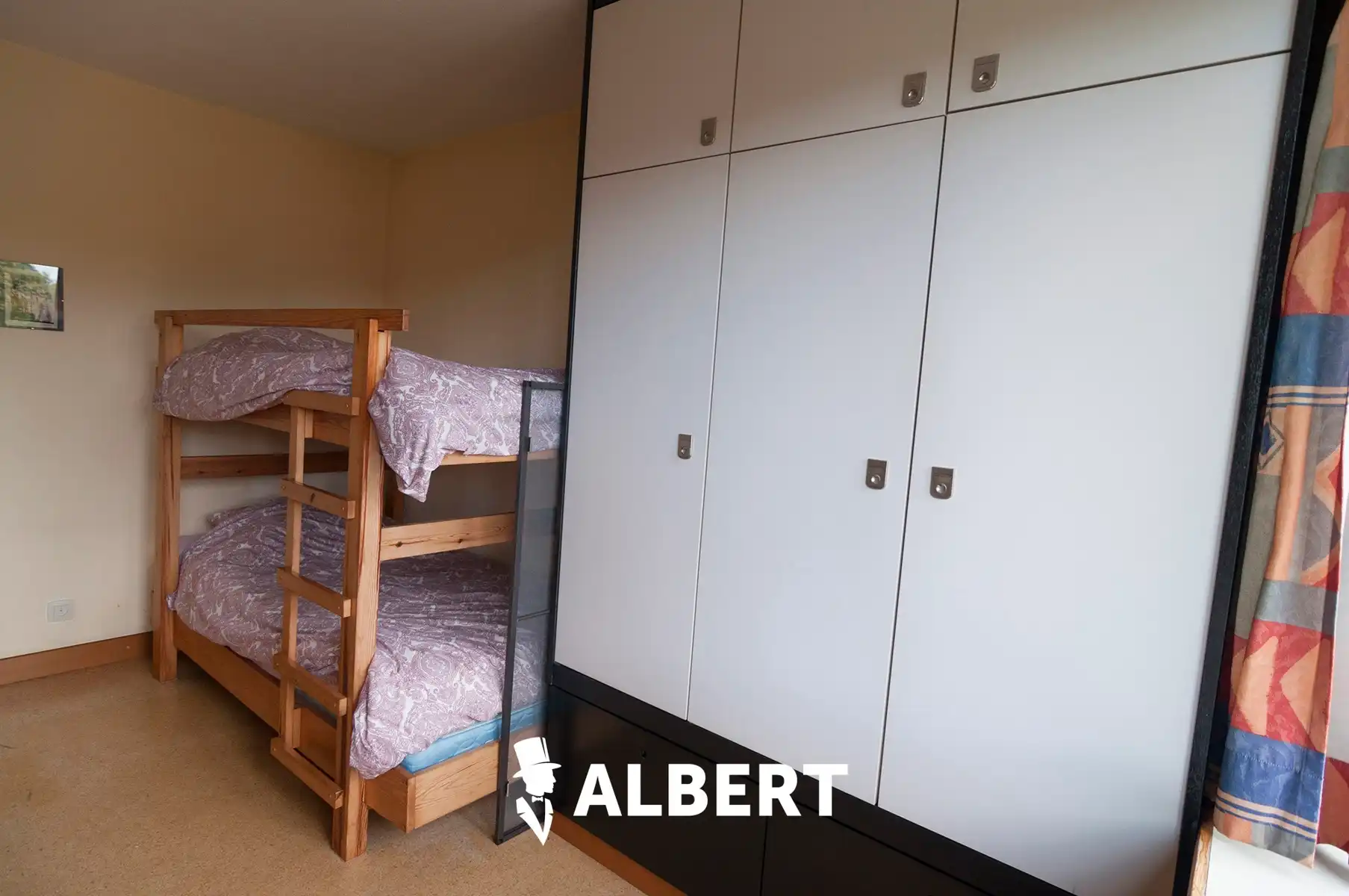 Leuke woning op toplocatie met mooie tuin en 4 slaapkamers! foto 21