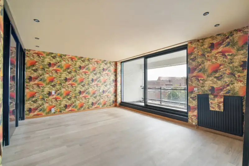 Handelspand 120m² + woonst (groot app) met privé lift! foto 14