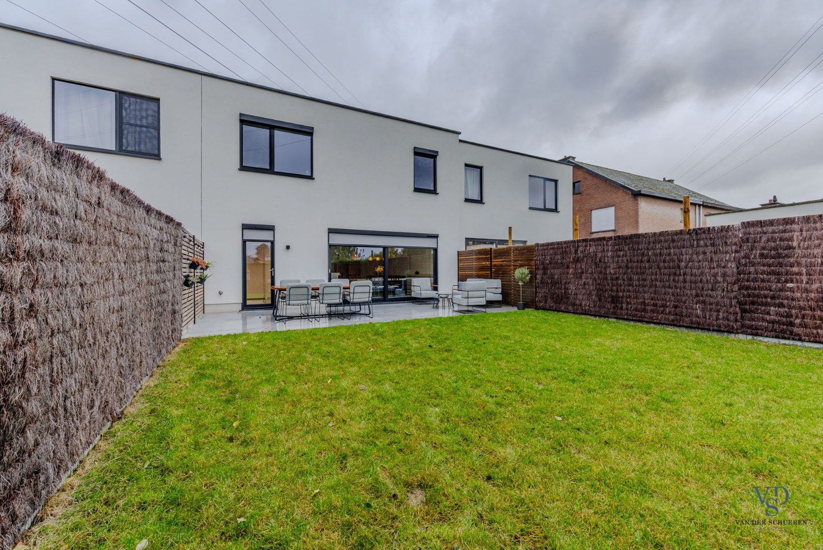 Recente, quasi-nieuwbouwwoning – instapklaar en energiezuinig (BEN) foto 15