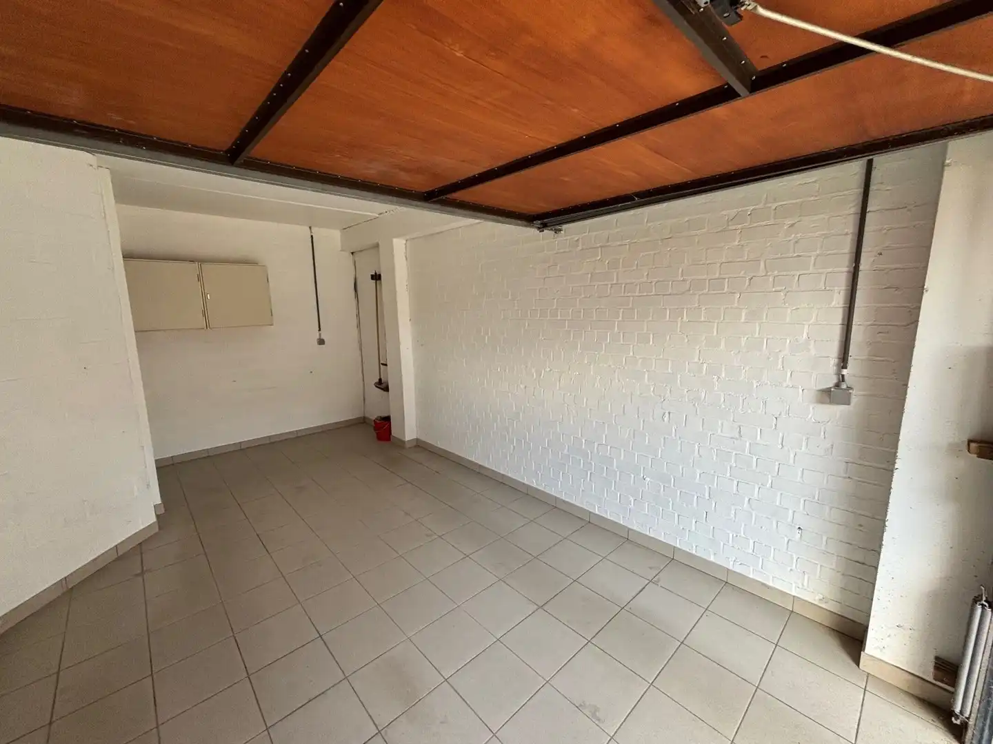 Gelijkvloerse garage in kleinschalig gebouw nabij het centrum van Koksijde foto 6