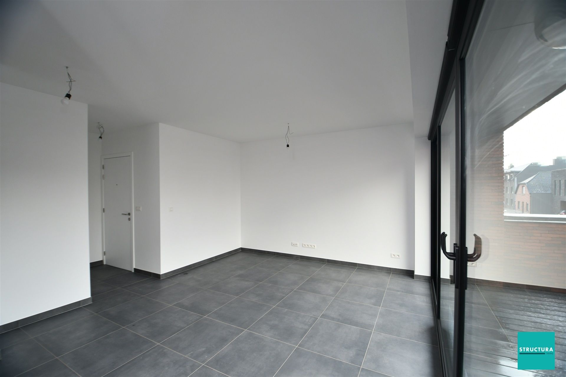 VOLZET- Appartement met groot terras en 2 slaapkamers foto 3