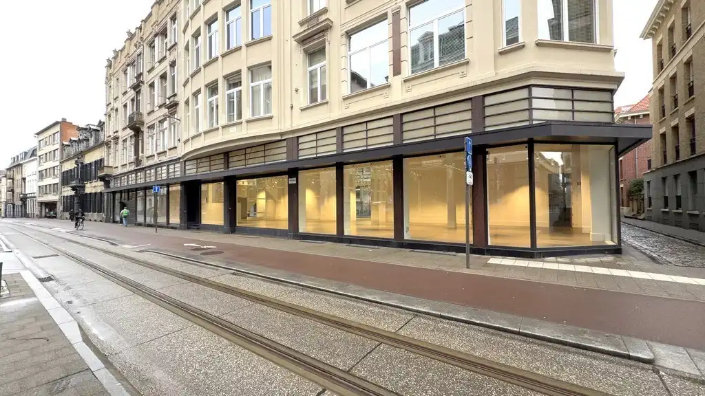 Prachtig kantoor/showroom te huur in hartje Antwerpen foto 18