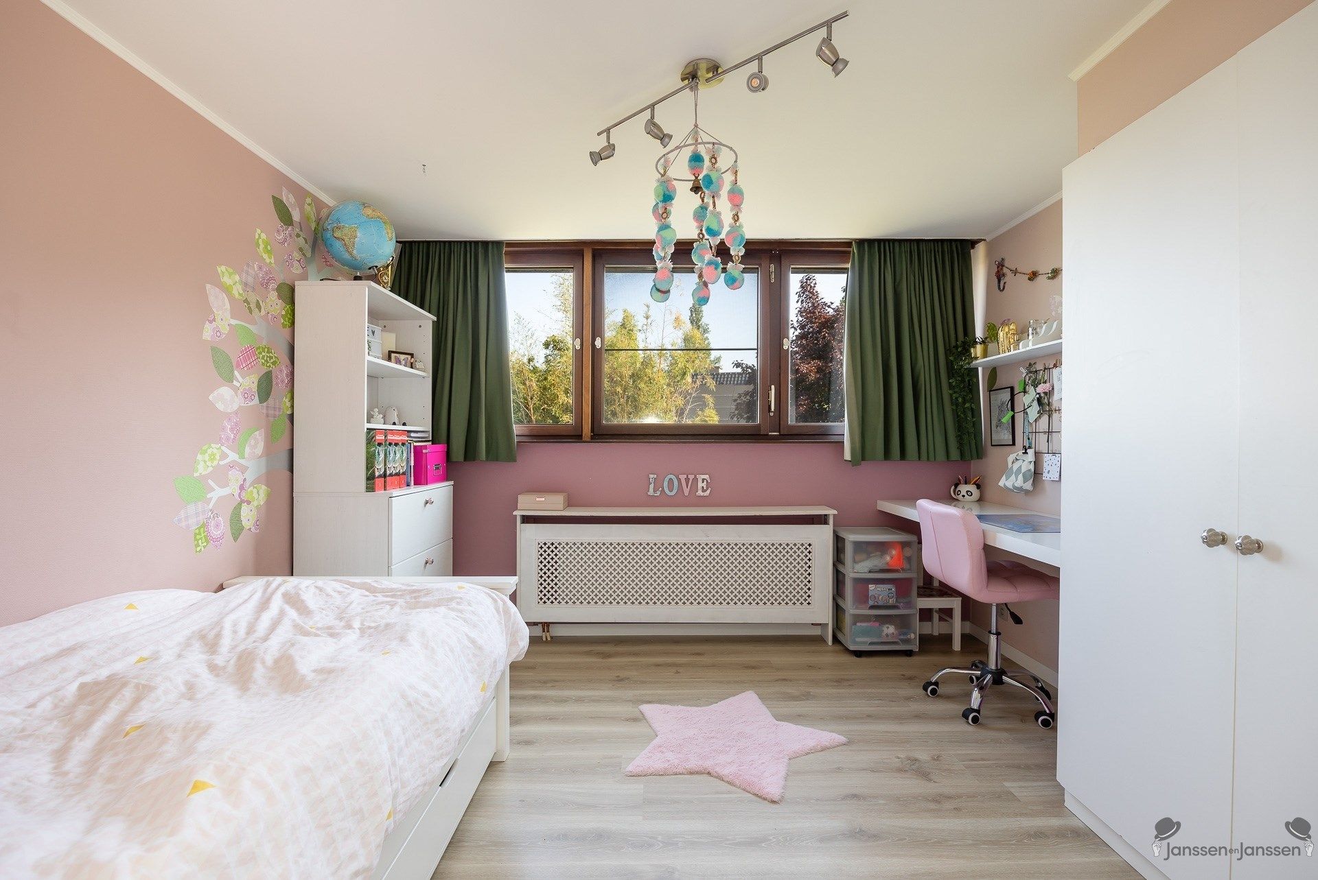 Rustig gelegen gezinswoning met veel privacy foto 19