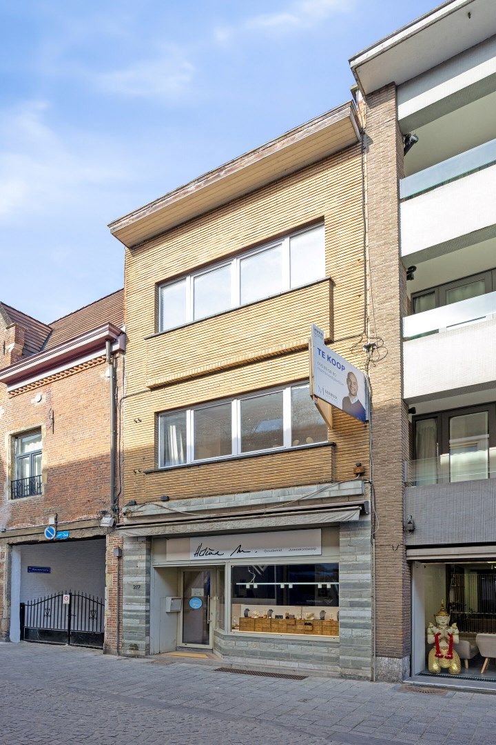 Uitstekend gelegen handelswoning van 156 m² in het centrum van Leuven foto {{pictureIndex}}