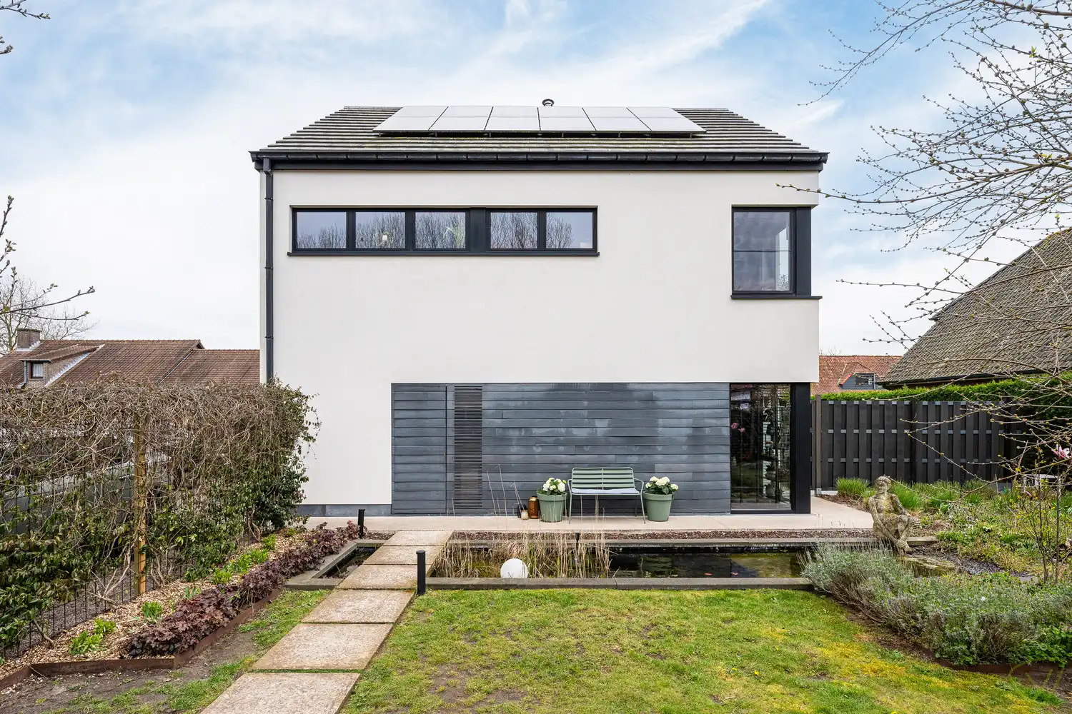 Prachtig afgewerkte en moderne gezinswoning te Balgerhoeke. foto 2