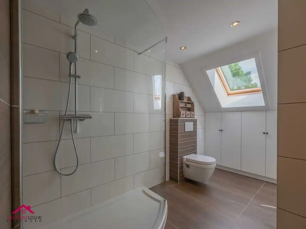 Hoogwaardig afgewerkte, landelijke villawoning foto 43