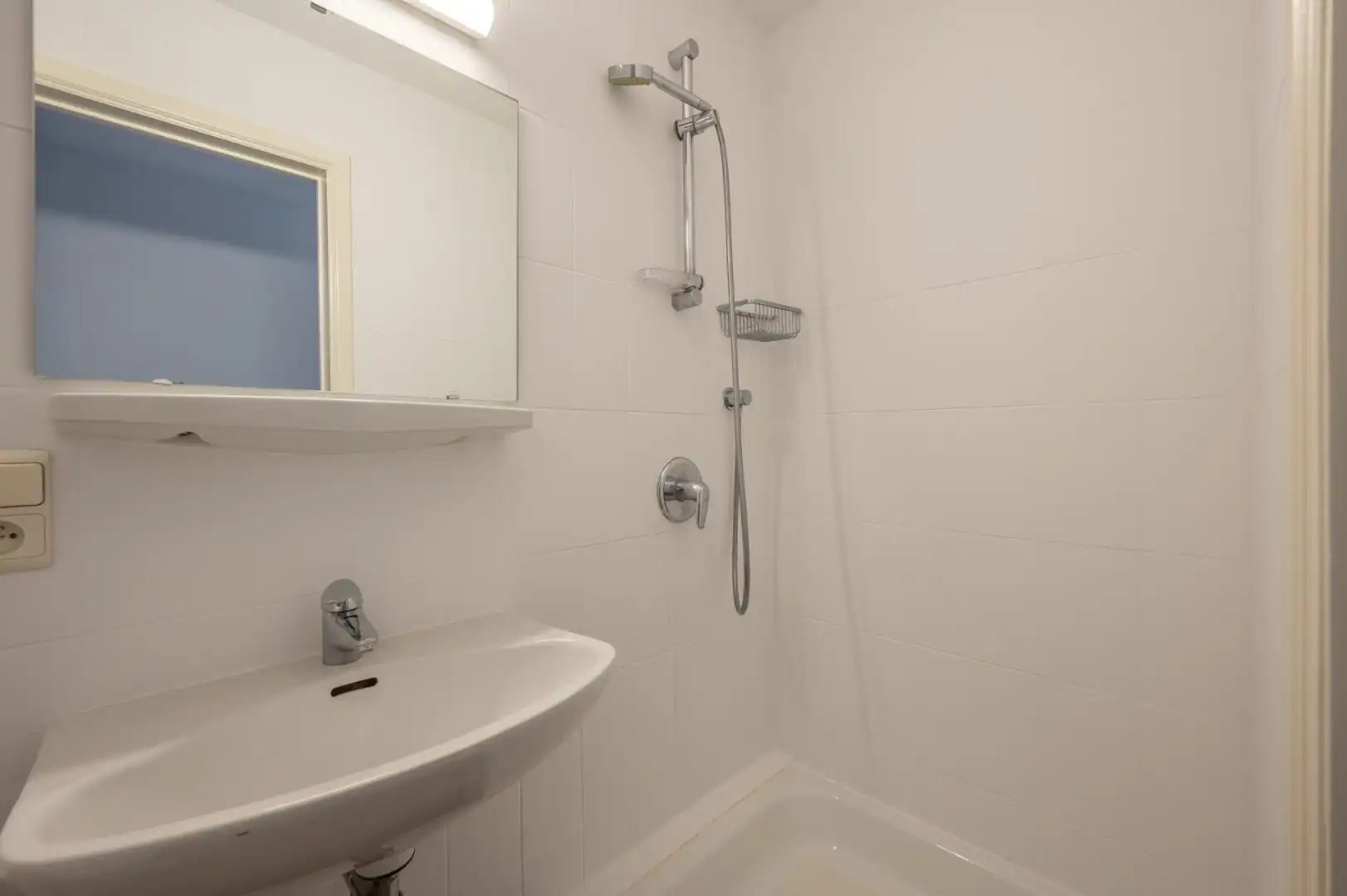 Prachtig hoekappartement te huur op de zeedijk in Duinbergen met frontaal zeezicht foto 12