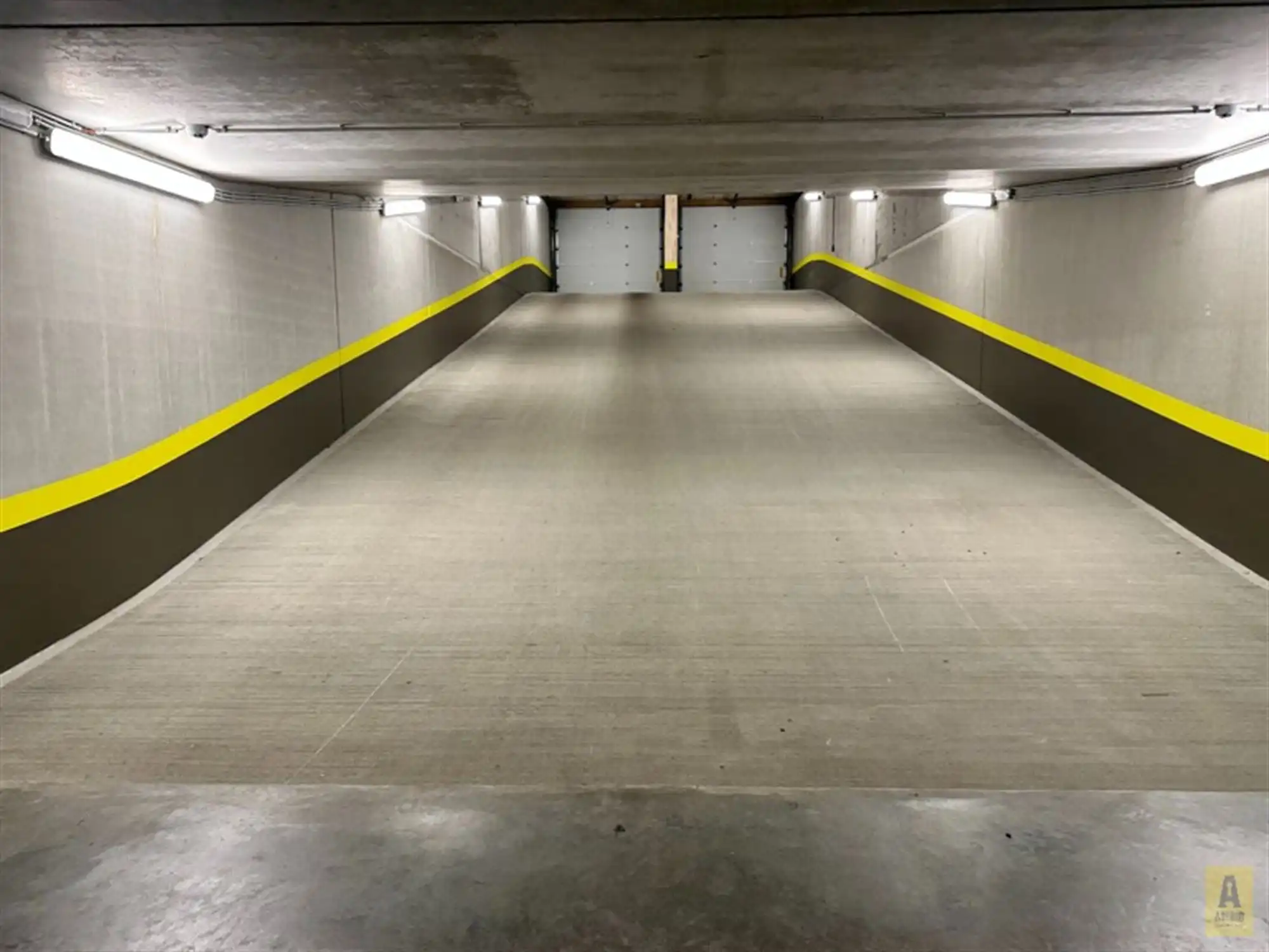 Ondergrondse parkeerplaats te koop in residentie Europe foto 7