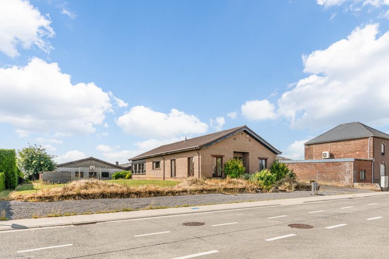 Gelijkvloerse woning met grote loods achteraan op 25are foto 46