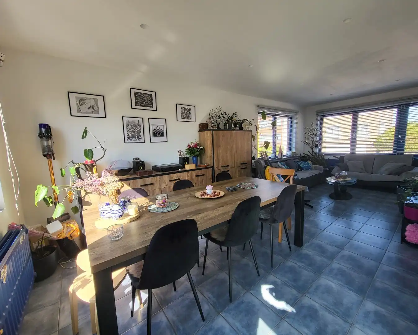 Ruime halfopen bel-etage woning met 4 slaapkamers en garage foto 8