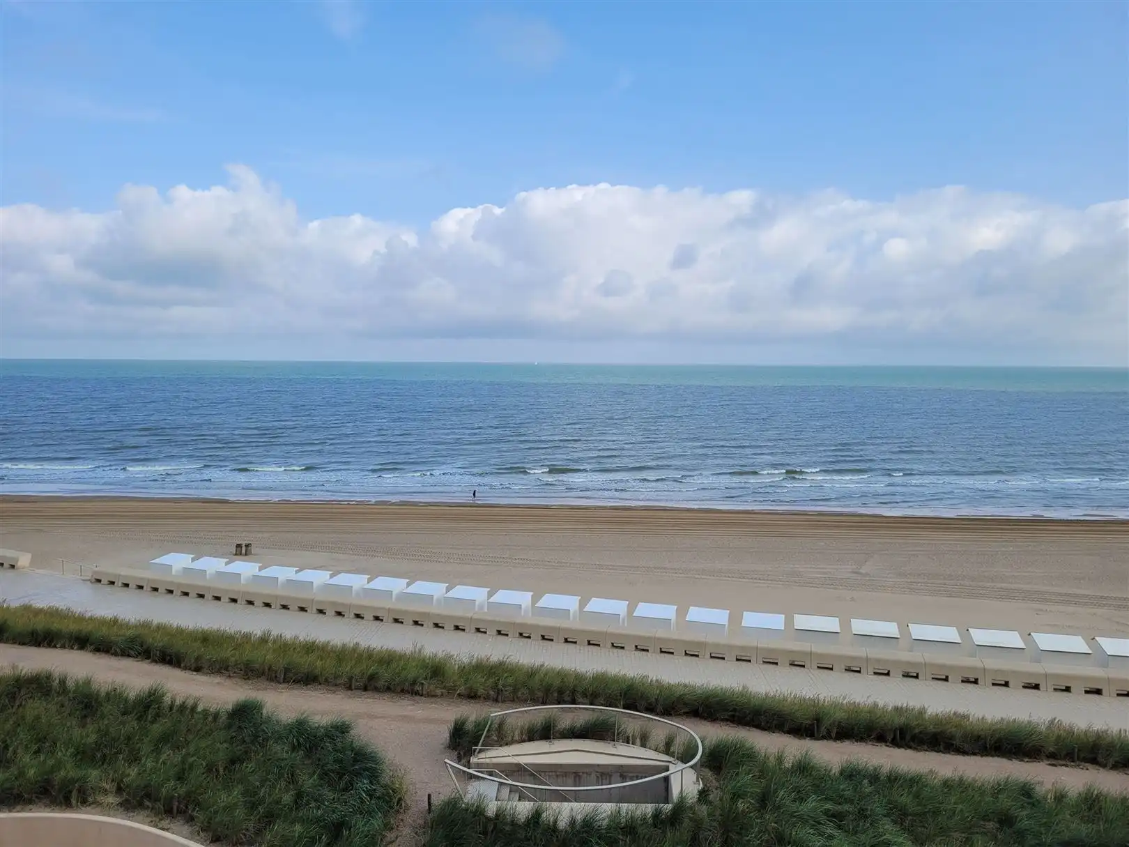 Modern appartement met uitzicht op zee en casino foto 4